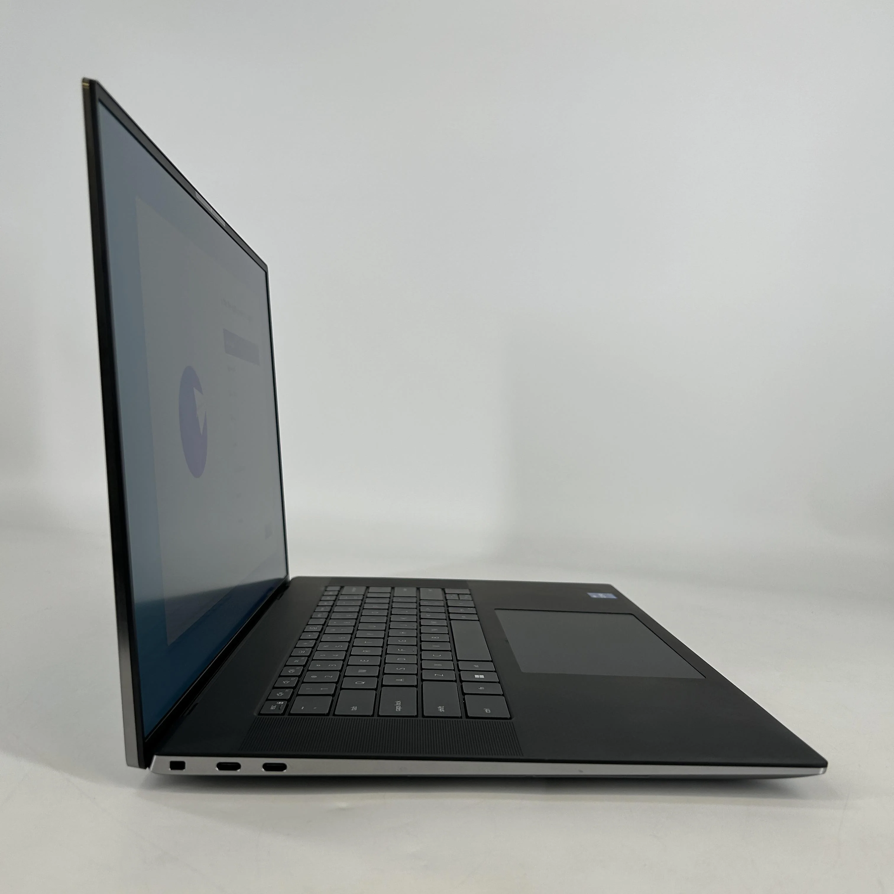 Dell Precision 5760 17 Gray 2.5 GHz Intel Core i7 11th Gen. 16GB RAM 512GB Solid State Drive NVIDIA RTX A2000 4 GB - Image 5