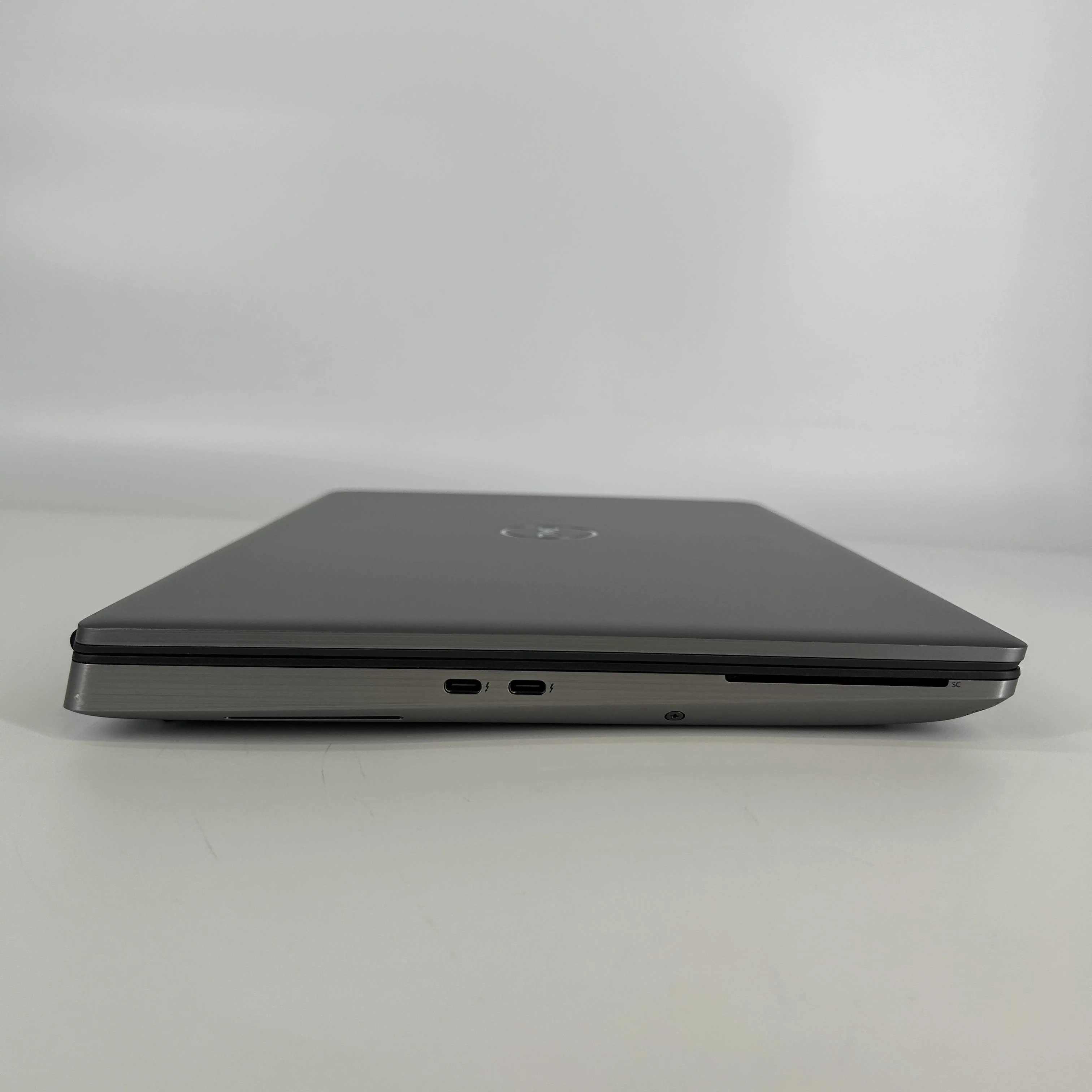 Dell Precision 7560 15.6 Gray 2.6 GHz Intel Core i9 11th Gen. 32GB RAM 1TB Solid State Drive NVIDIA RTX A3000 6 GB - Image 7