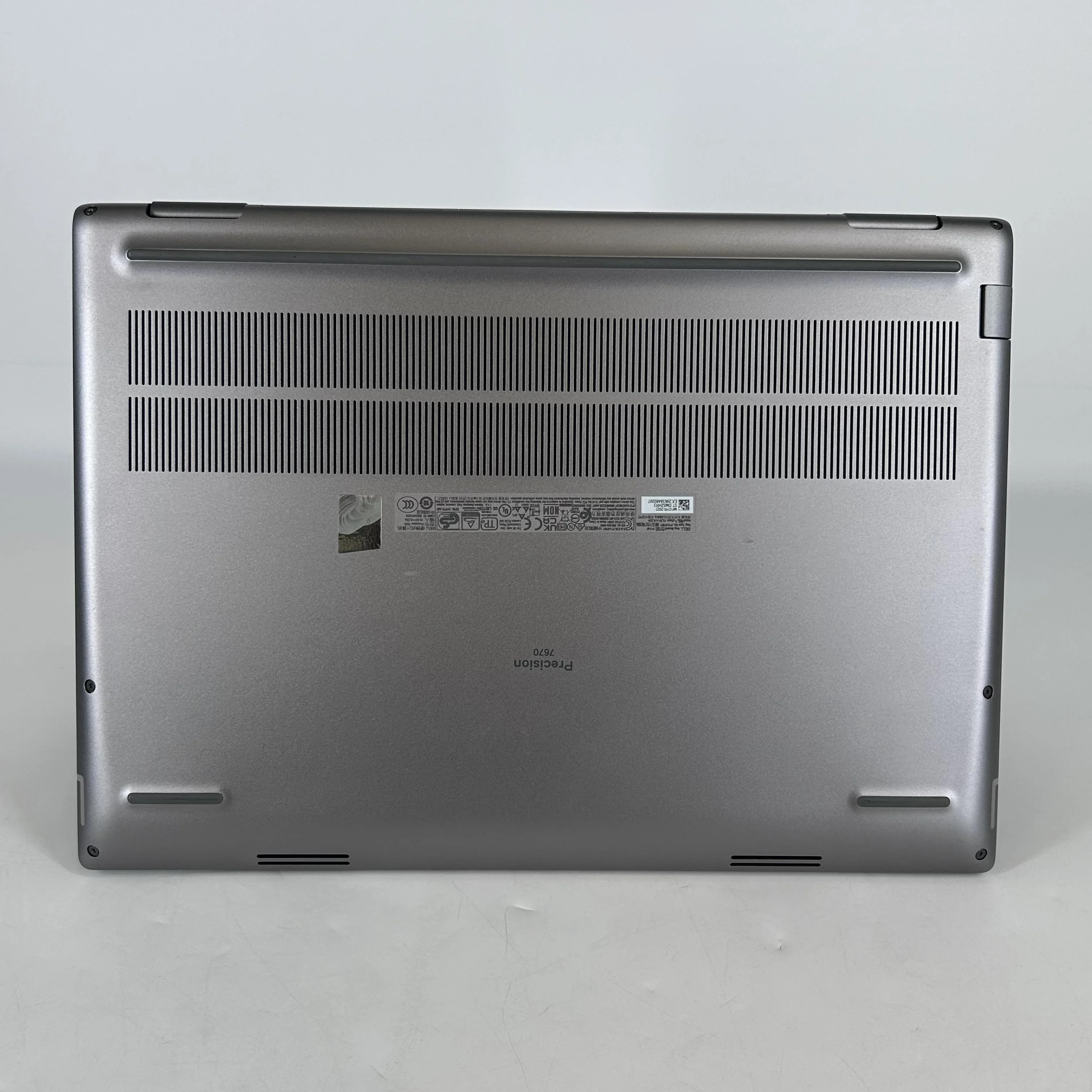 Dell Precision 7670 16 Gray 2.1 GHz Intel Core i7 12th Gen. 32GB RAM 1TB Solid State Drive NVIDIA RTX A1000 4 GB - Image 5