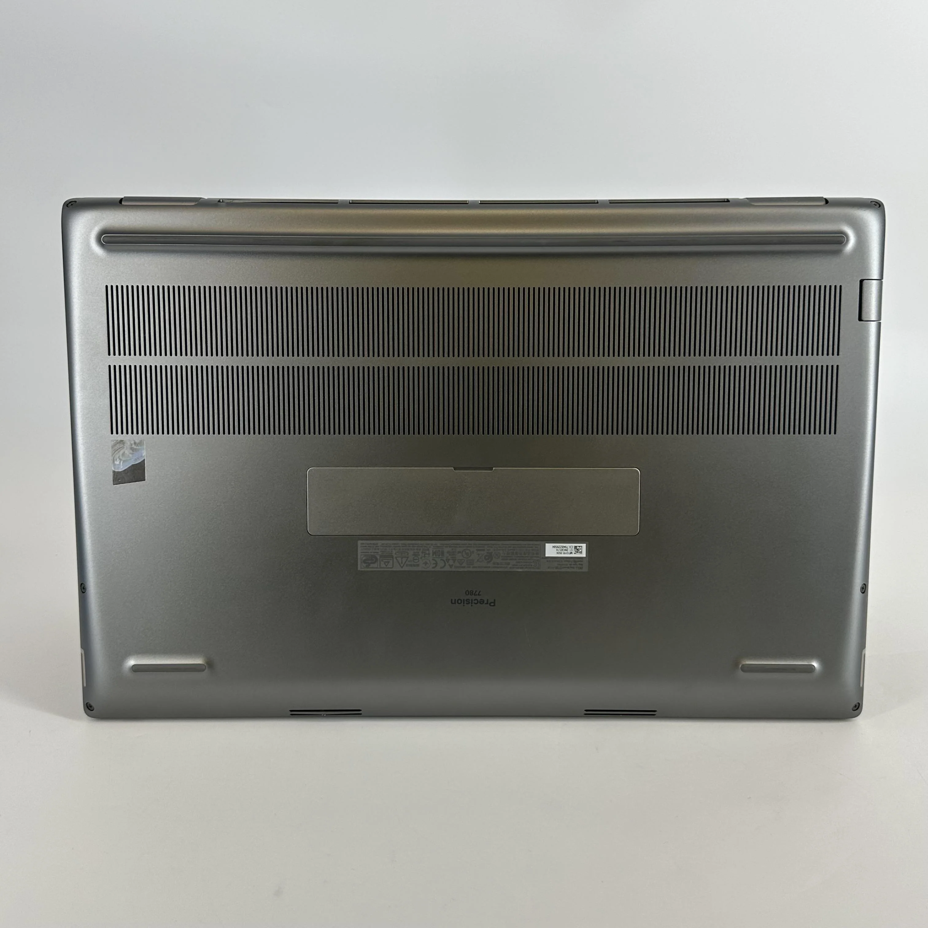Dell Precision 7780 17.3 Gray 2.1 GHz Intel Core i7 13th Gen. 32GB RAM 512GB Solid State Drive NVIDIA RTX 1000 Ada 6 GB - Image 10