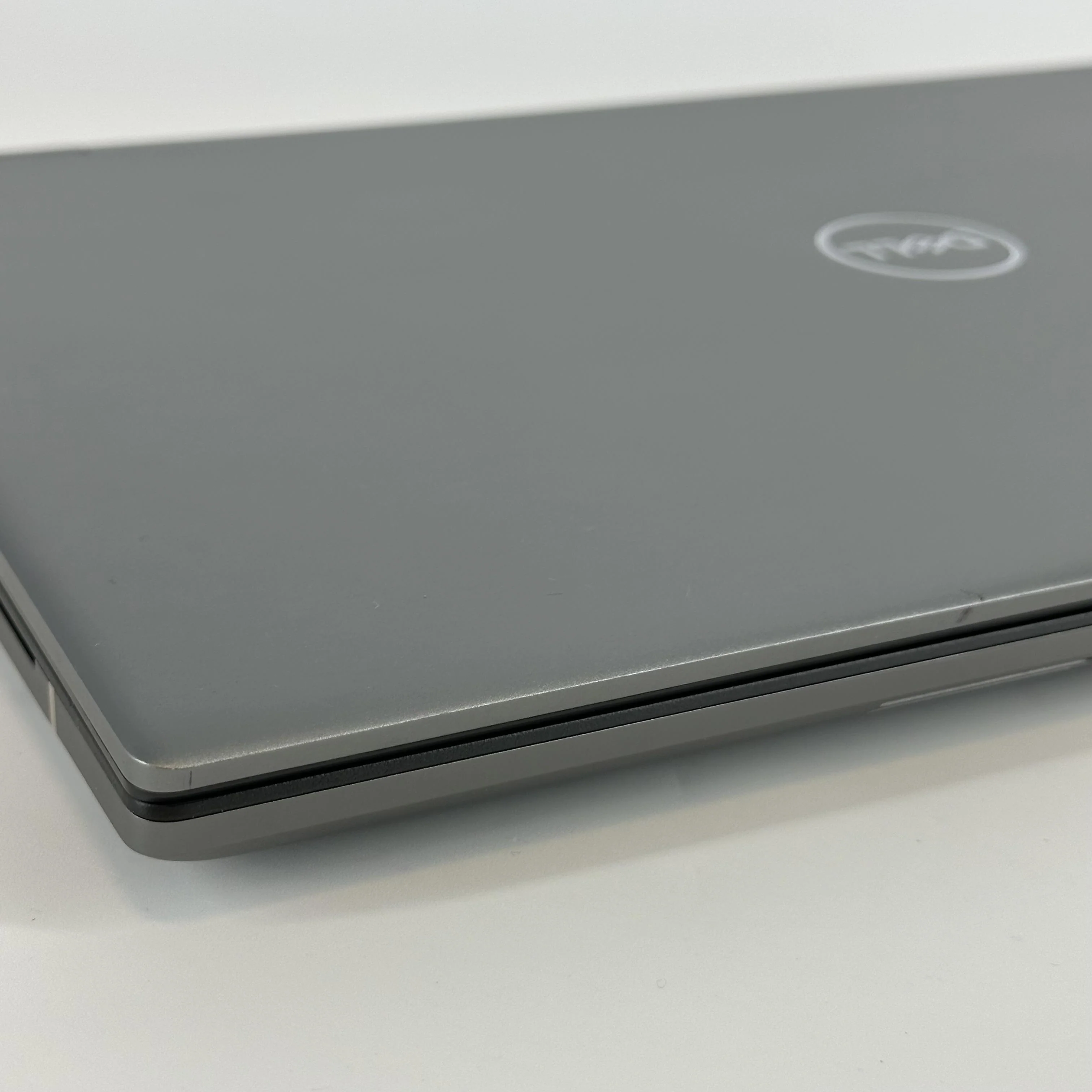 Dell Precision 7780 17.3 Gray 2.2 GHz Intel Core i9 13th Gen. 64GB RAM 512GB Solid State Drive NVIDIA RTX 4000 Ada 12 GB - Image 17