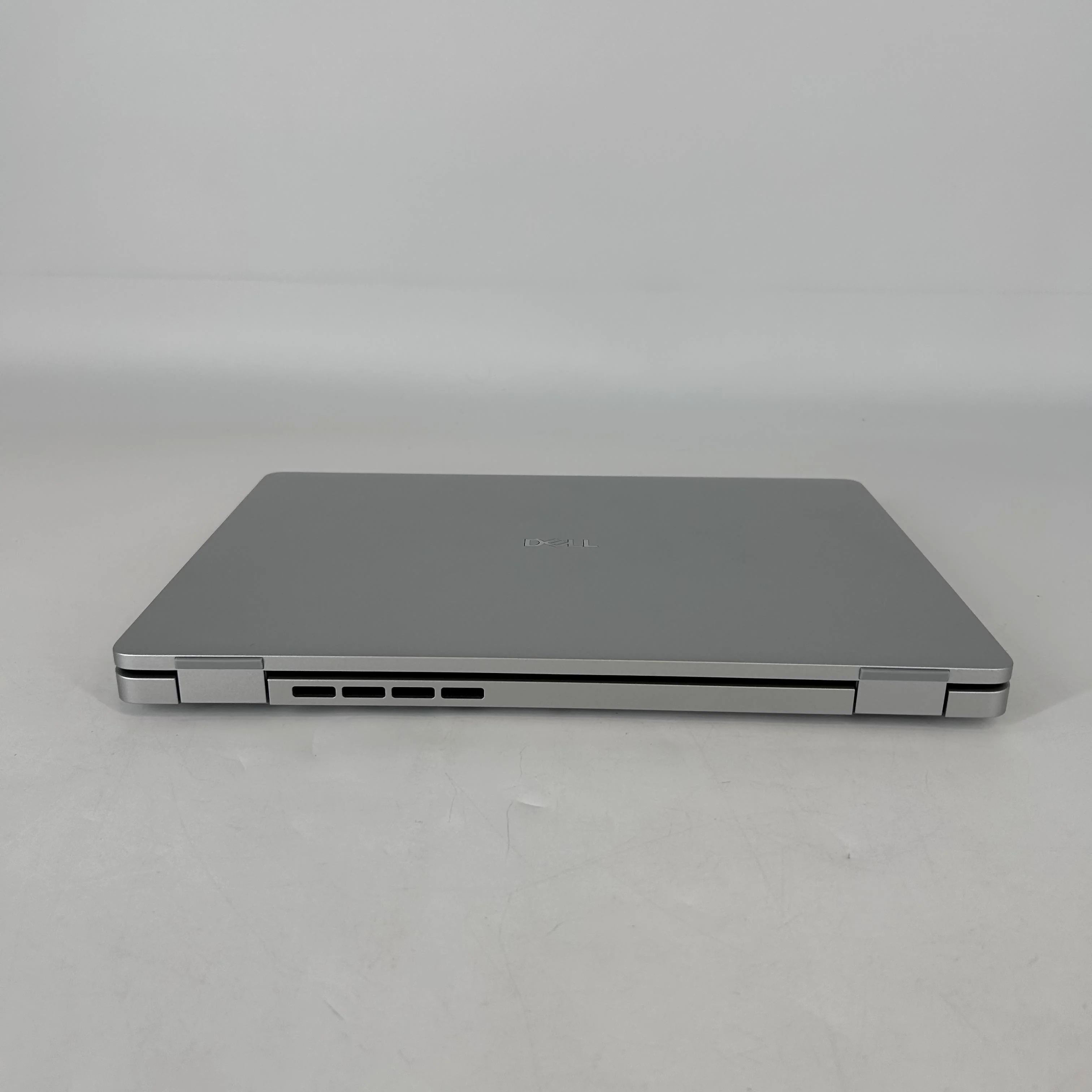 Dell Pro 14 PC14250 Platinum Silver 2.0 GHz Intel Core Ultra 7 Series 2 32GB RAM 512GB Solid State Drive - Image 9