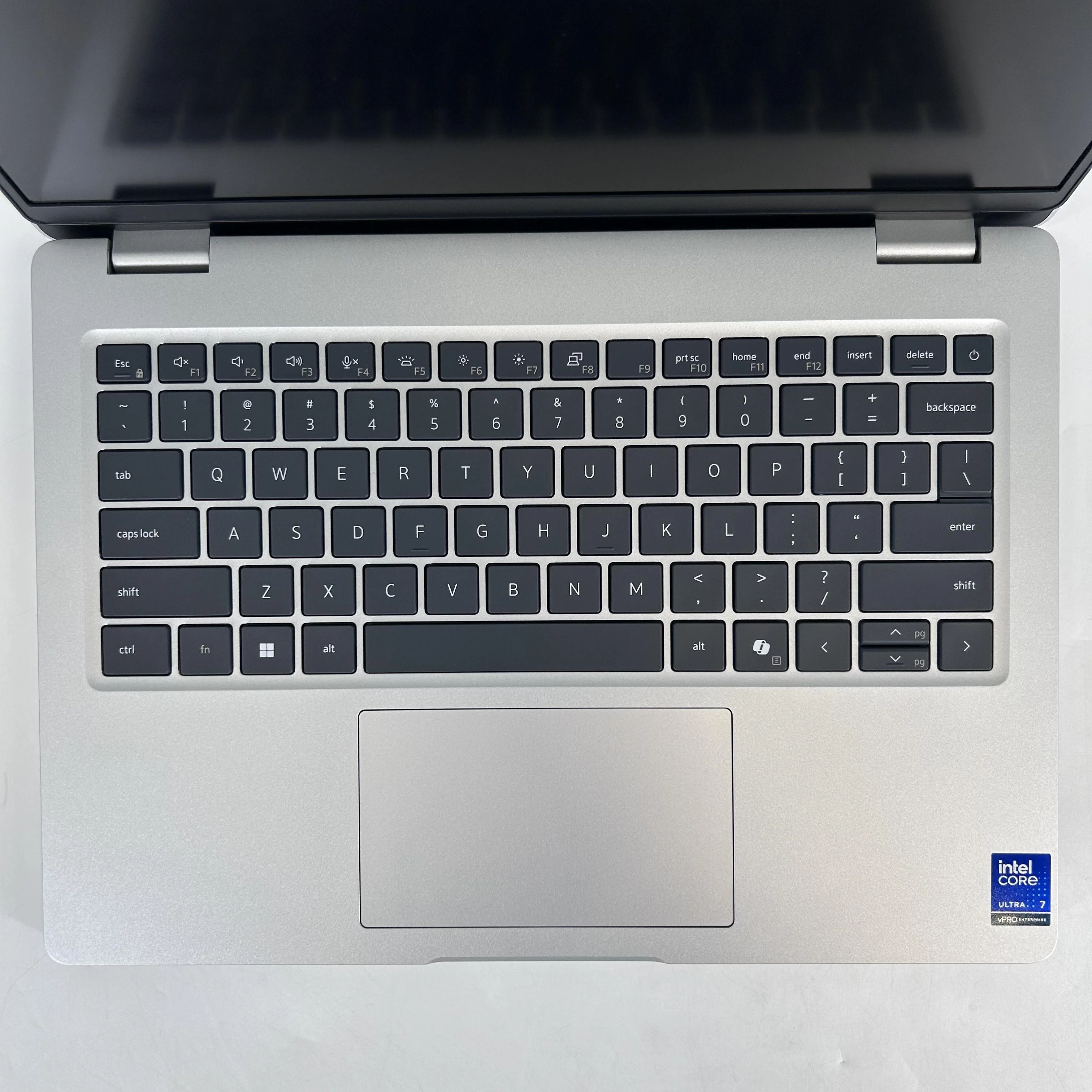 Dell Pro 14 PC14250 Platinum Silver 2.1 GHz Intel Core Ultra 7 Series 2 16GB RAM 512GB Solid State Drive - Image 2
