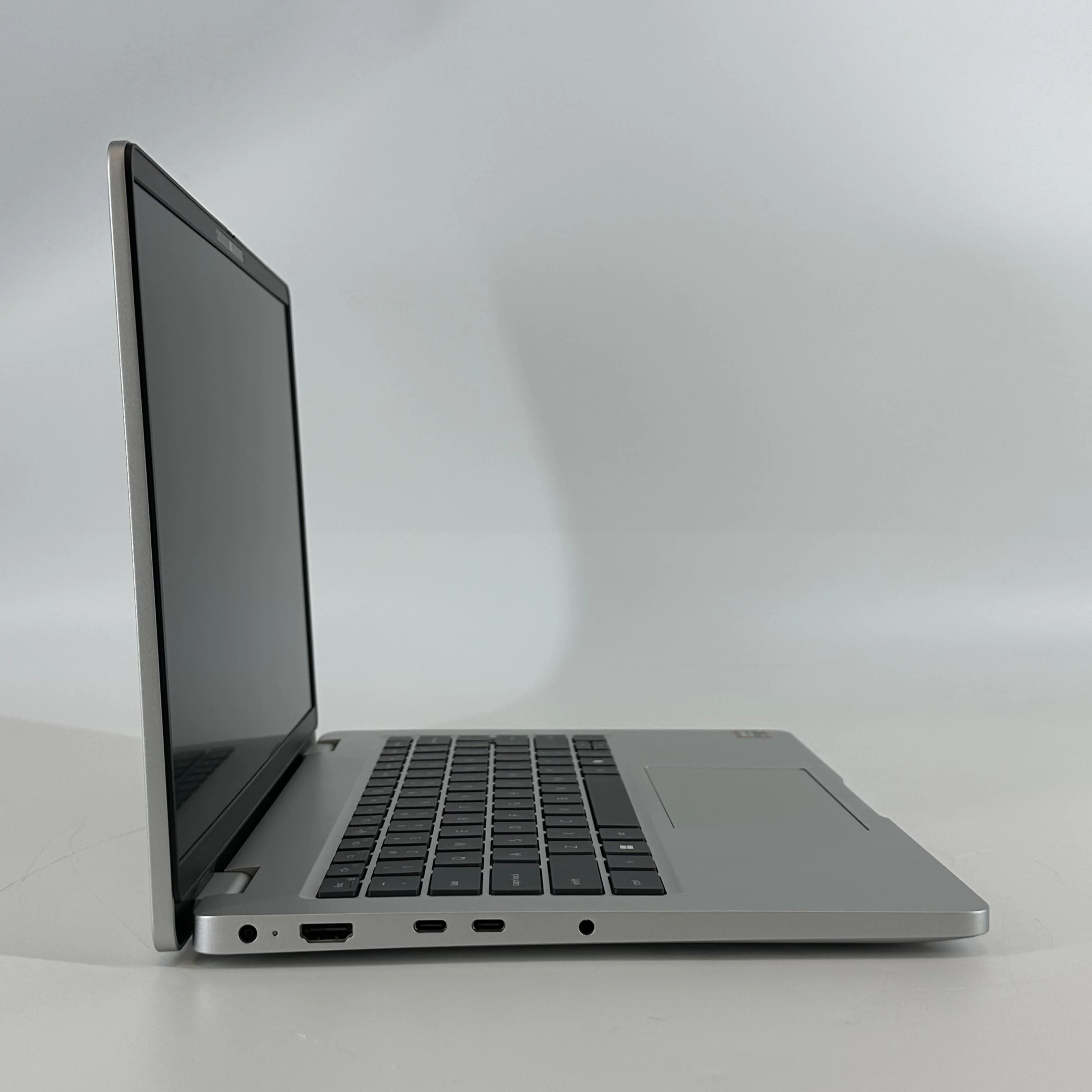 Dell Pro 14 PC14255 Platinum Silver 2.0 GHz AMD Ryzen AI 5 Pro 340 16GB RAM 512GB Solid State Drive - Image 3