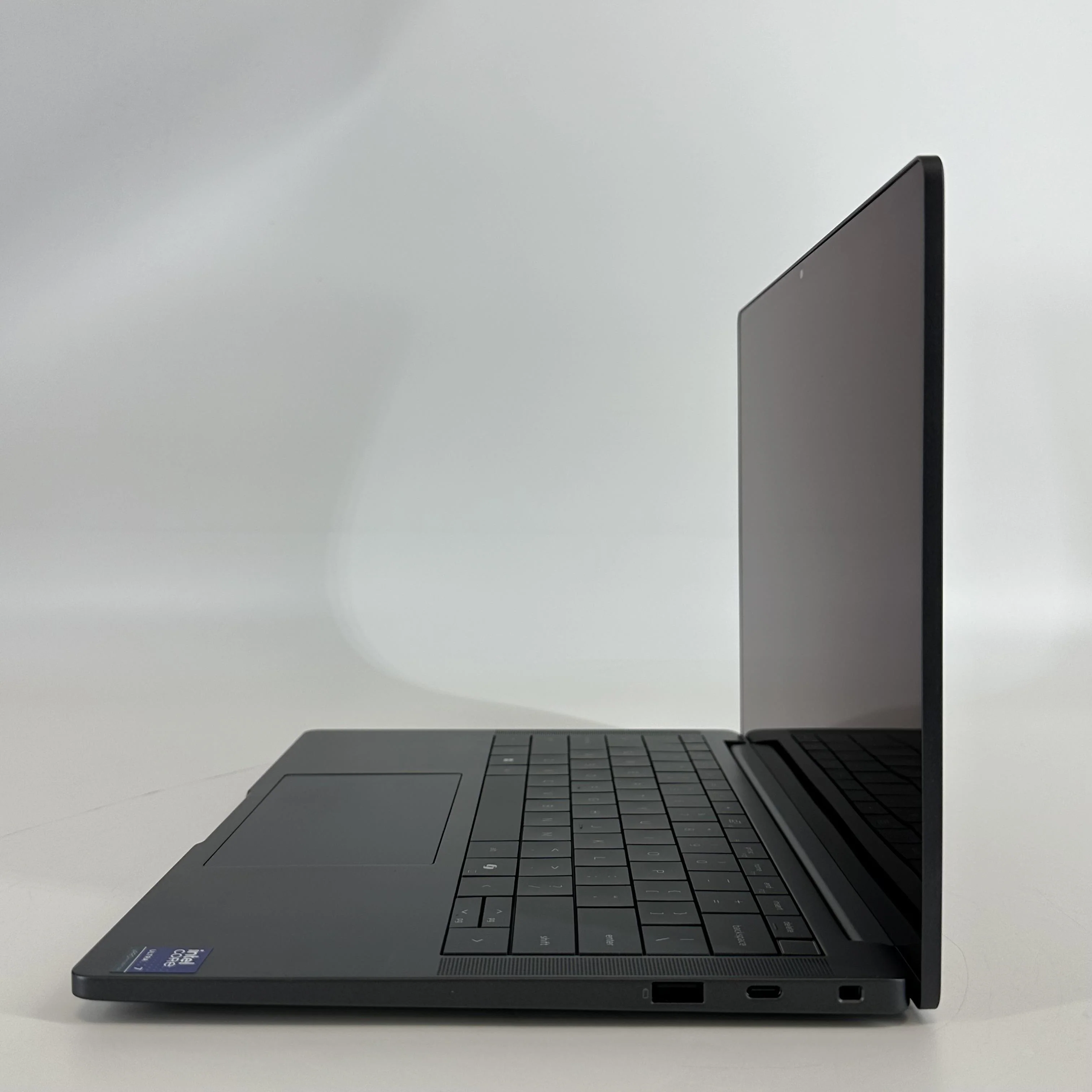 Dell Pro 14 Premium PA14250 Black 2.2 GHz Intel Core Ultra 7 Series 2 16GB RAM 512GB Solid State Drive - Image 4