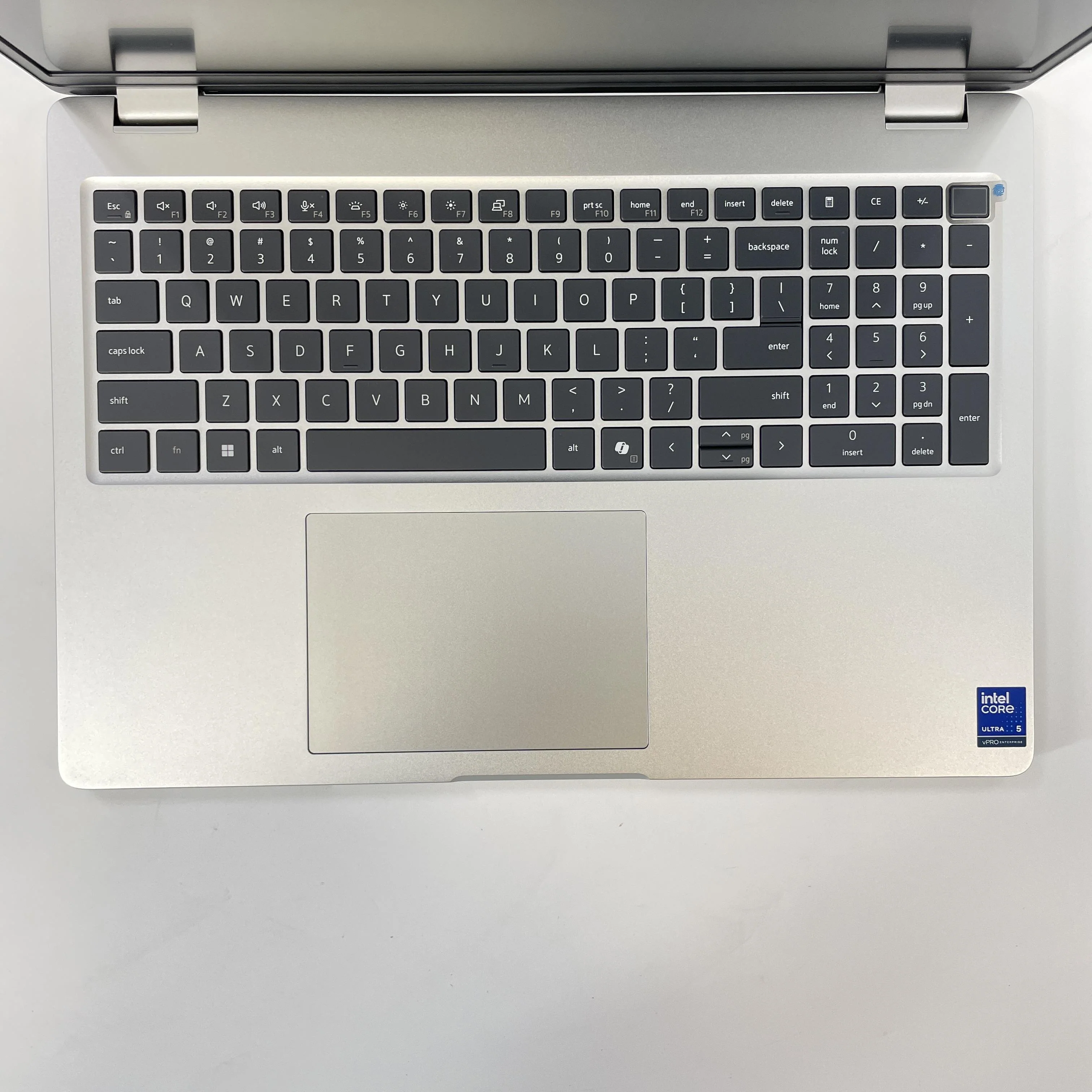 Dell Pro 16 Plus PB16250 Silver 2.1 GHz Intel Core Ultra 5 Series 2 32GB RAM 1TB Solid State Drive - Image 2