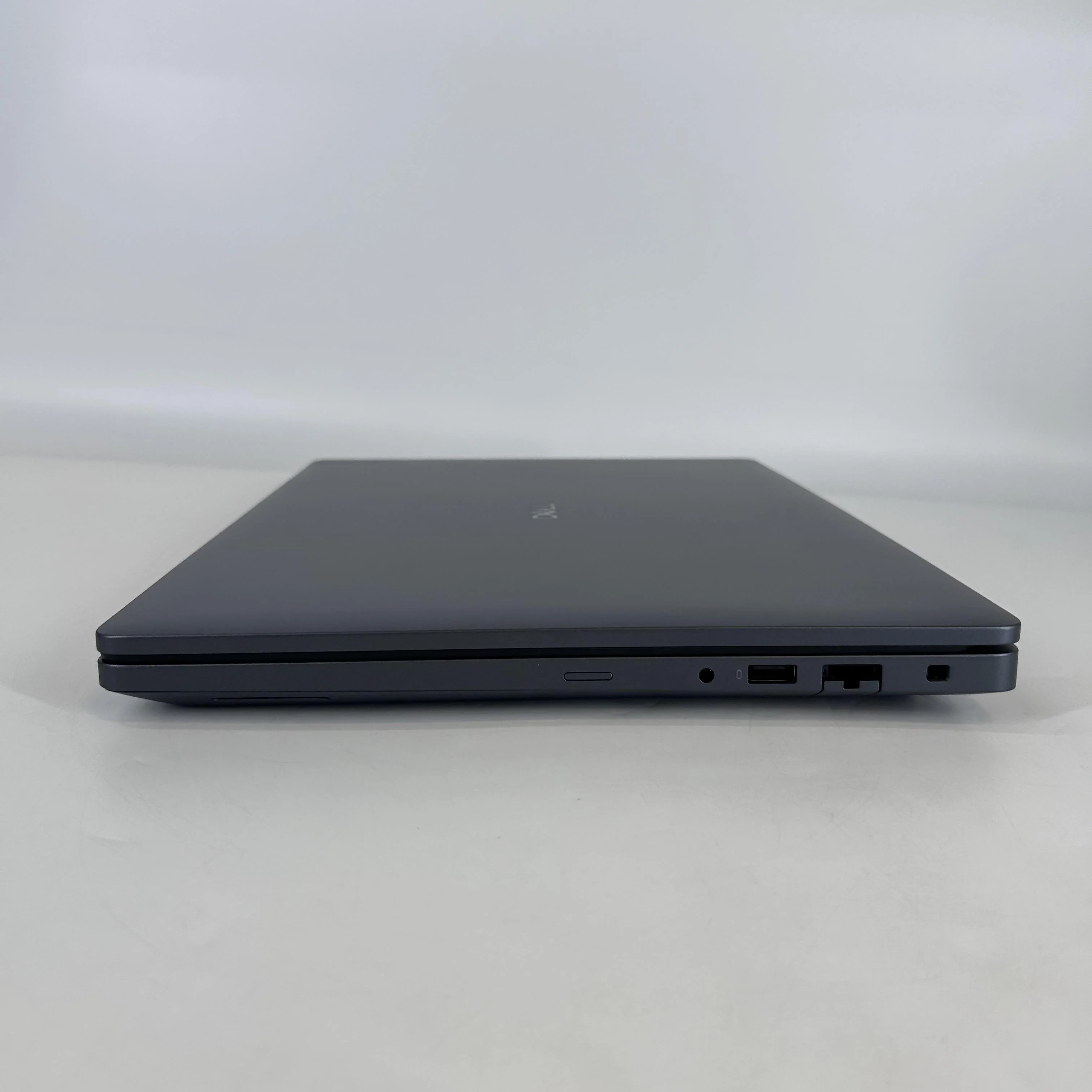 Dell Pro Max 16 MC16250 Magnetite 2.0 GHz Intel Core Ultra 7 Series 2 16GB RAM 512GB Solid State Drive - Image 7
