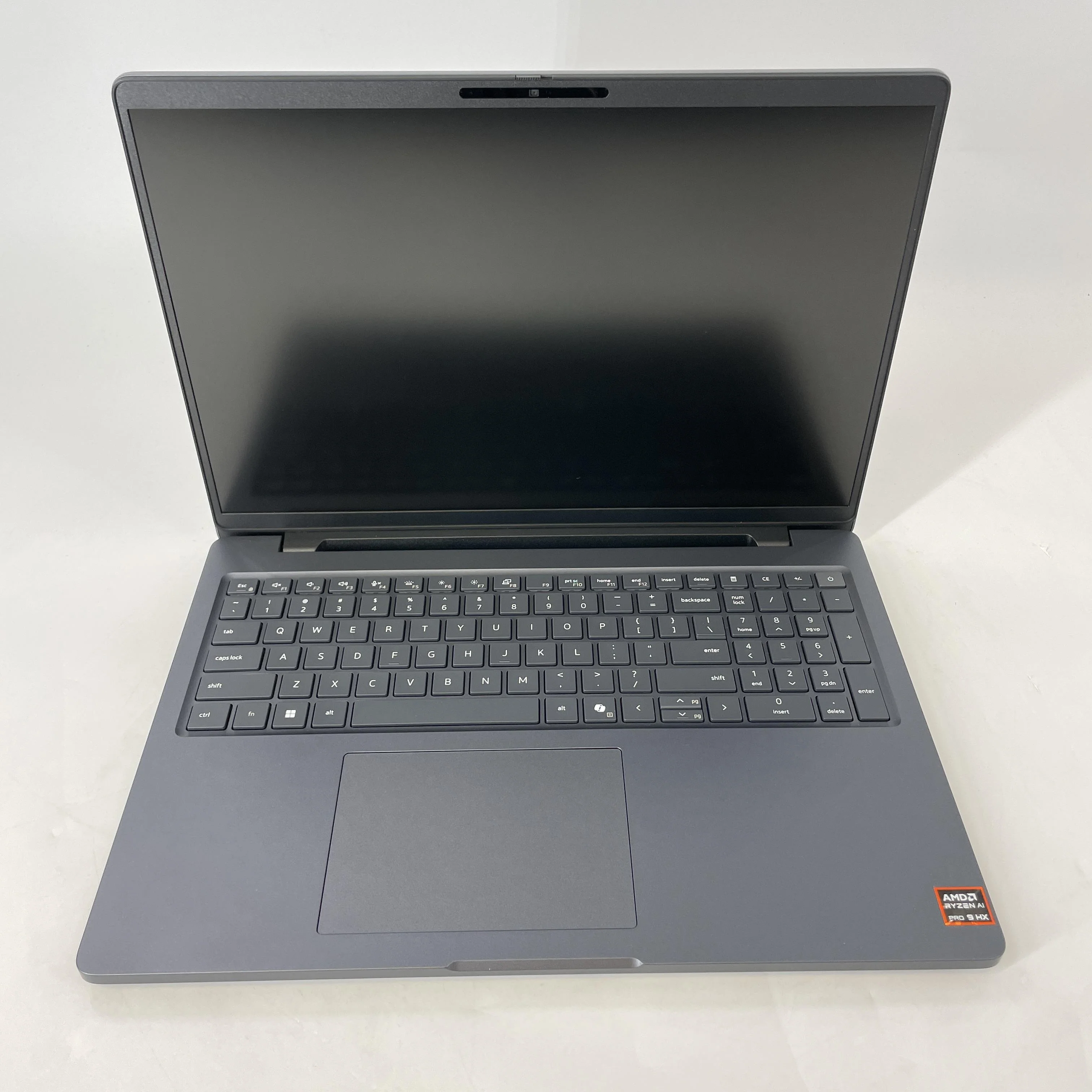 Dell Pro Max 16 MC16255 Magnetite 2.0 GHz AMD Ryzen AI 9 HX Pro 370 32GB RAM 2TB Solid State Drive
