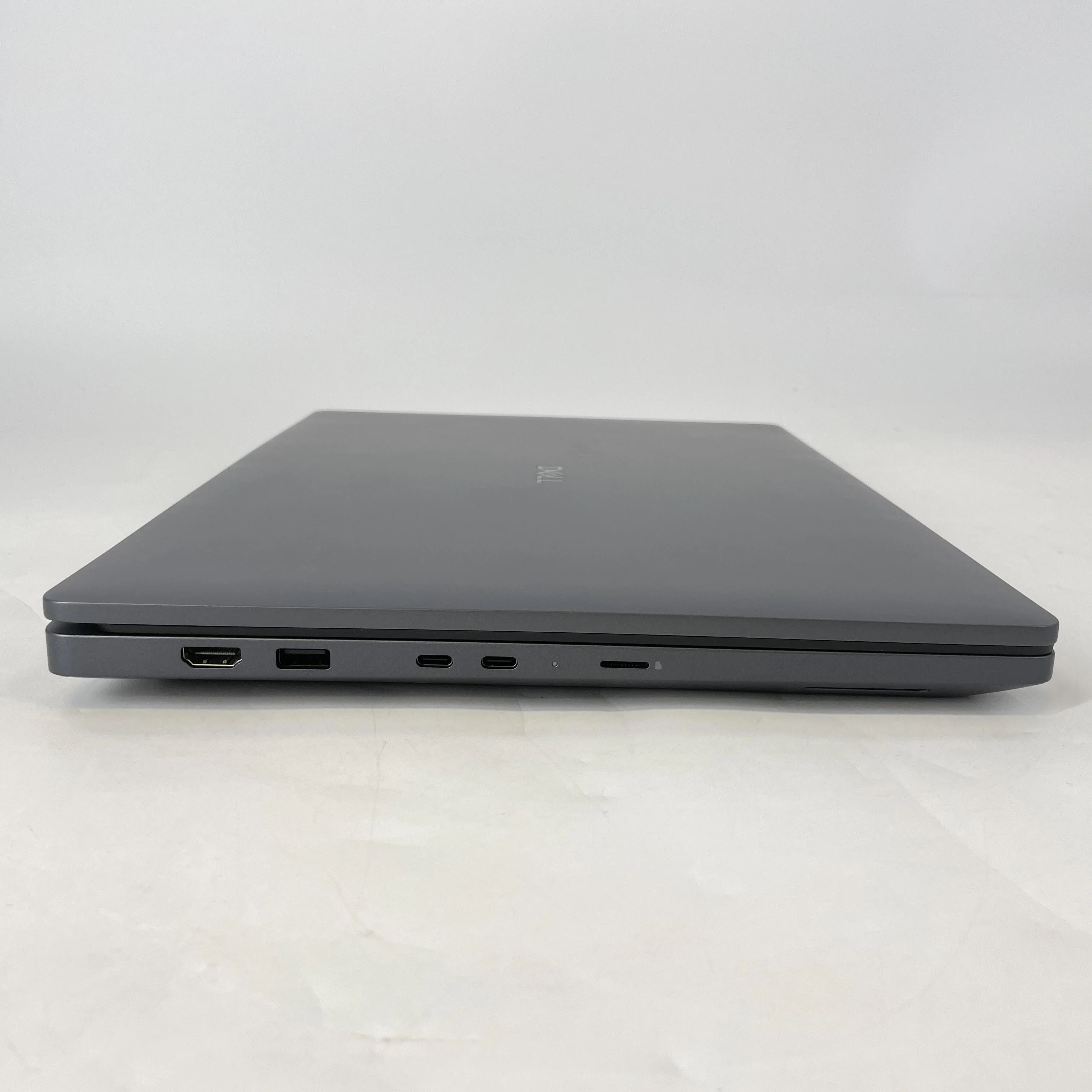 Dell Pro Max 16 MC16255 Magnetite 2.0 GHz AMD Ryzen AI 9 HX Pro 370 32GB RAM 2TB Solid State Drive - Image 8