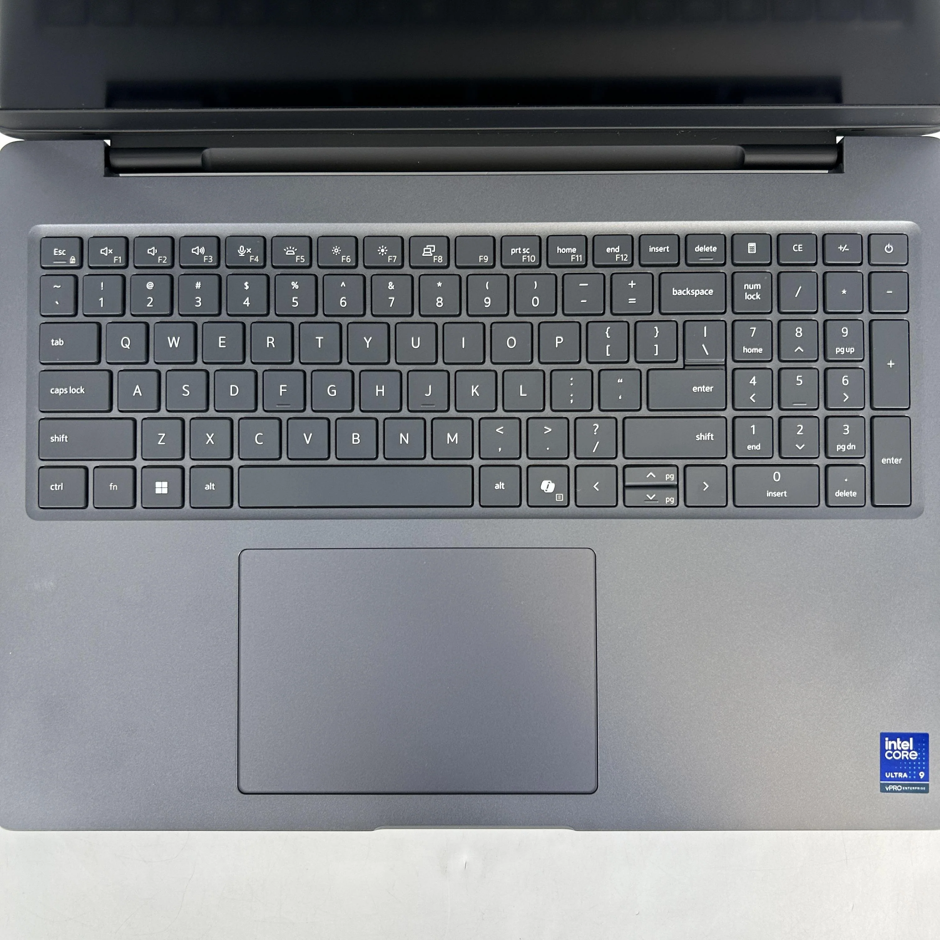 Dell Pro Max 16 Plus MB16250 Intel Core Ultra 9 Series 2 128GB RAM 4TB Solid State Drive NVIDIA RTX PRO 5000 Blackwell 24 GB - Image 2