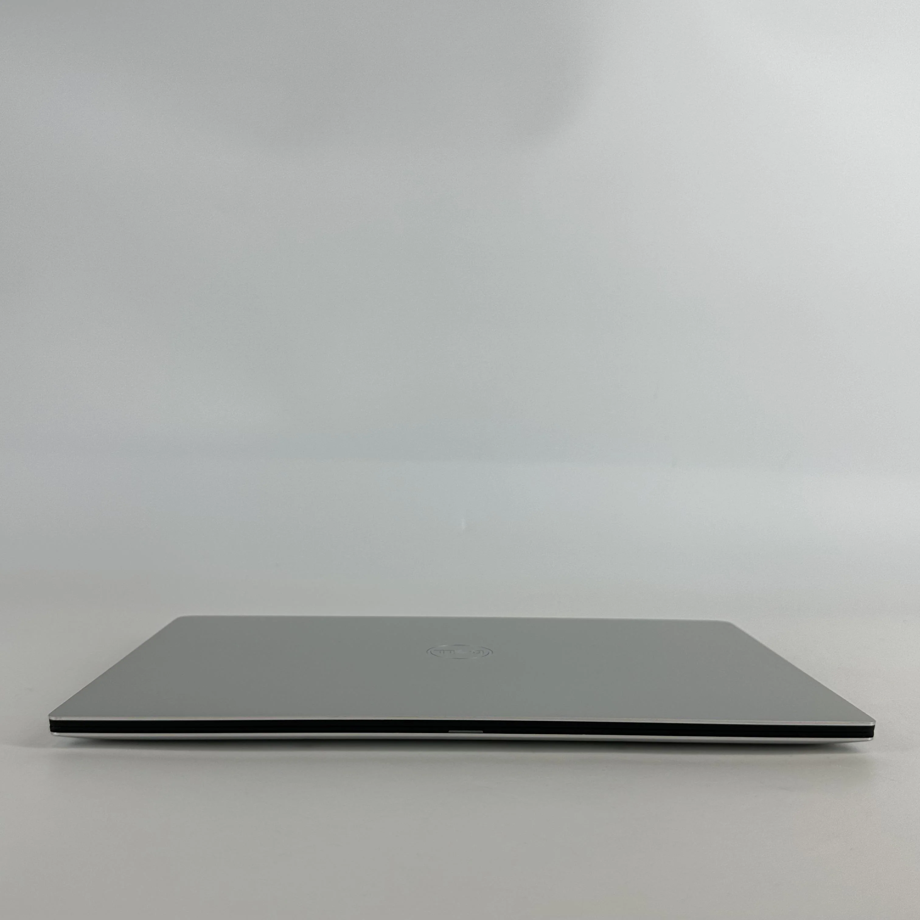 Dell XPS 13 7390 Silver 1.8 GHz Intel Core i7 10th Gen. 8GB RAM 256GB Solid State Drive - Image 11