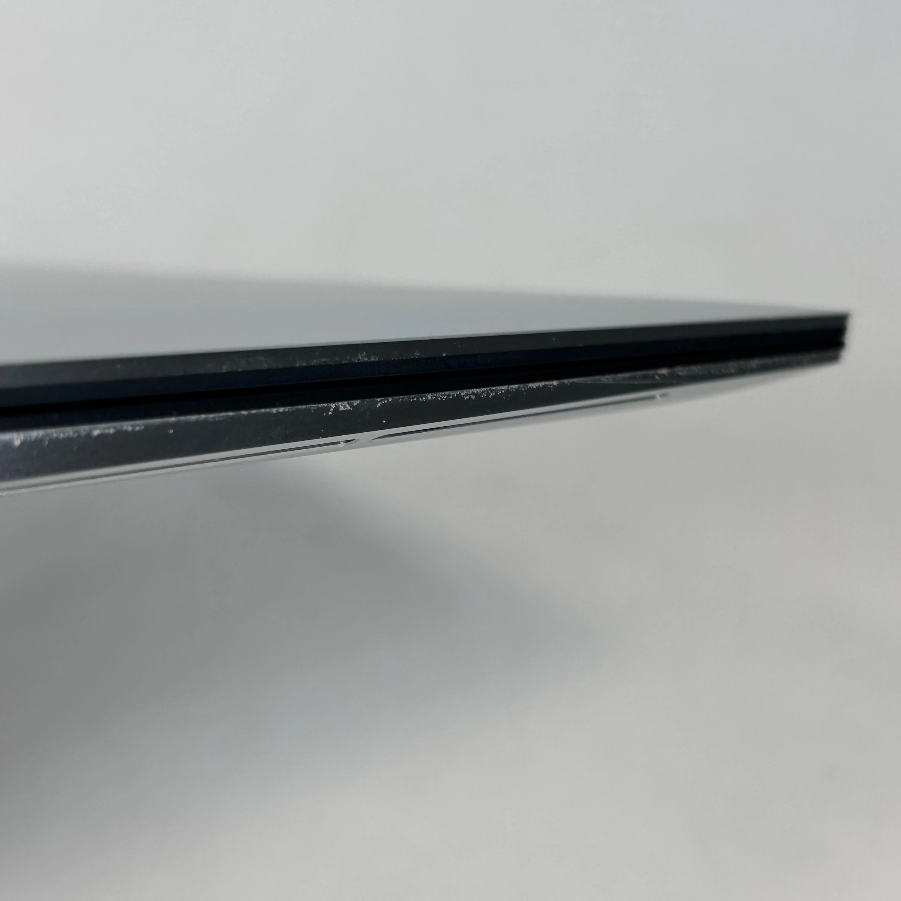 Dell XPS 13 9300 Gray 1.3 GHz Intel Core i7 10th Gen. 16GB RAM 512GB Solid State Drive - Image 16
