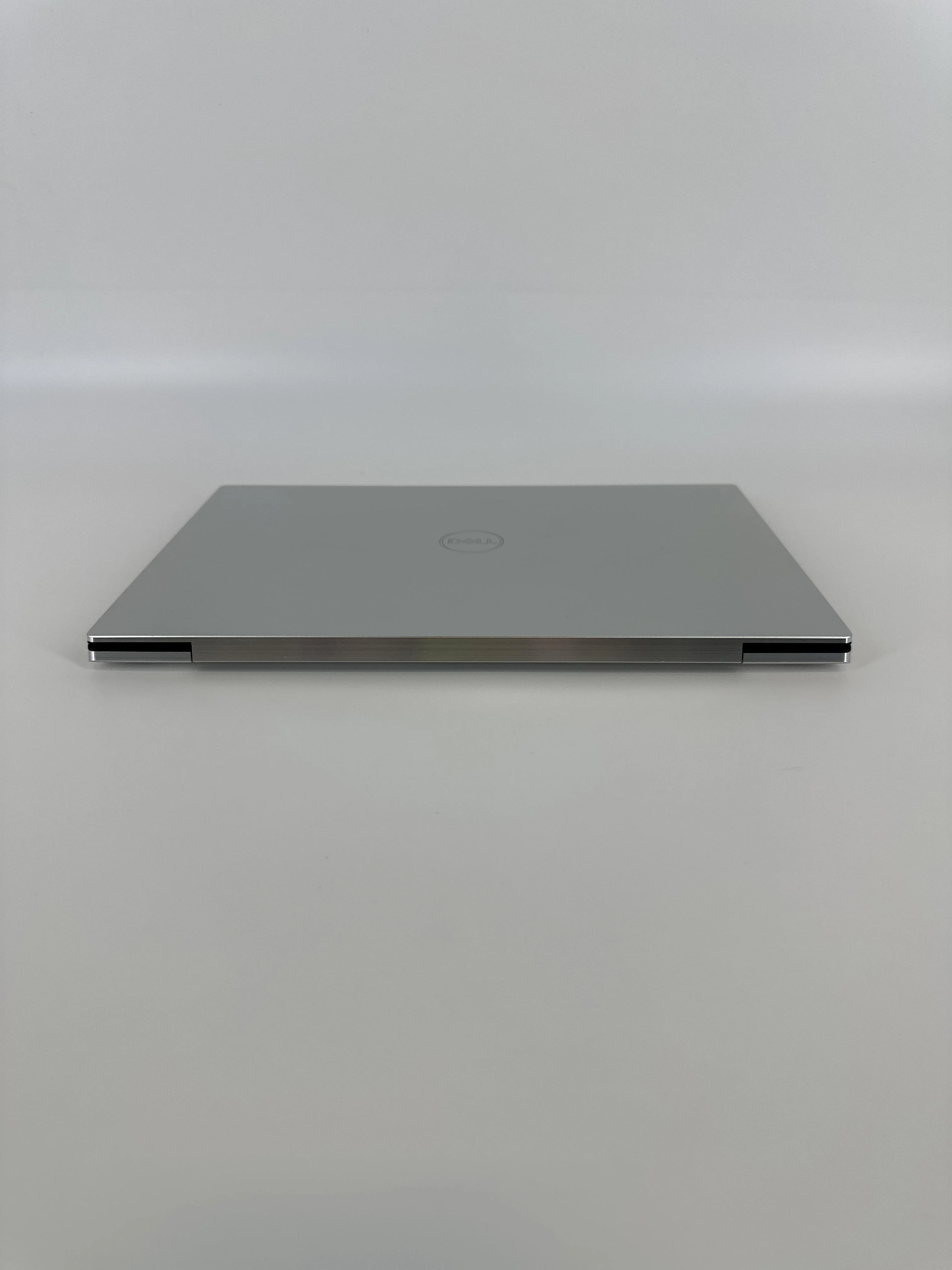 Dell XPS 13 9310 Silver 3.0 GHz Intel Core i7 11th Gen. 32GB RAM 2TB Solid State Drive - Image 8