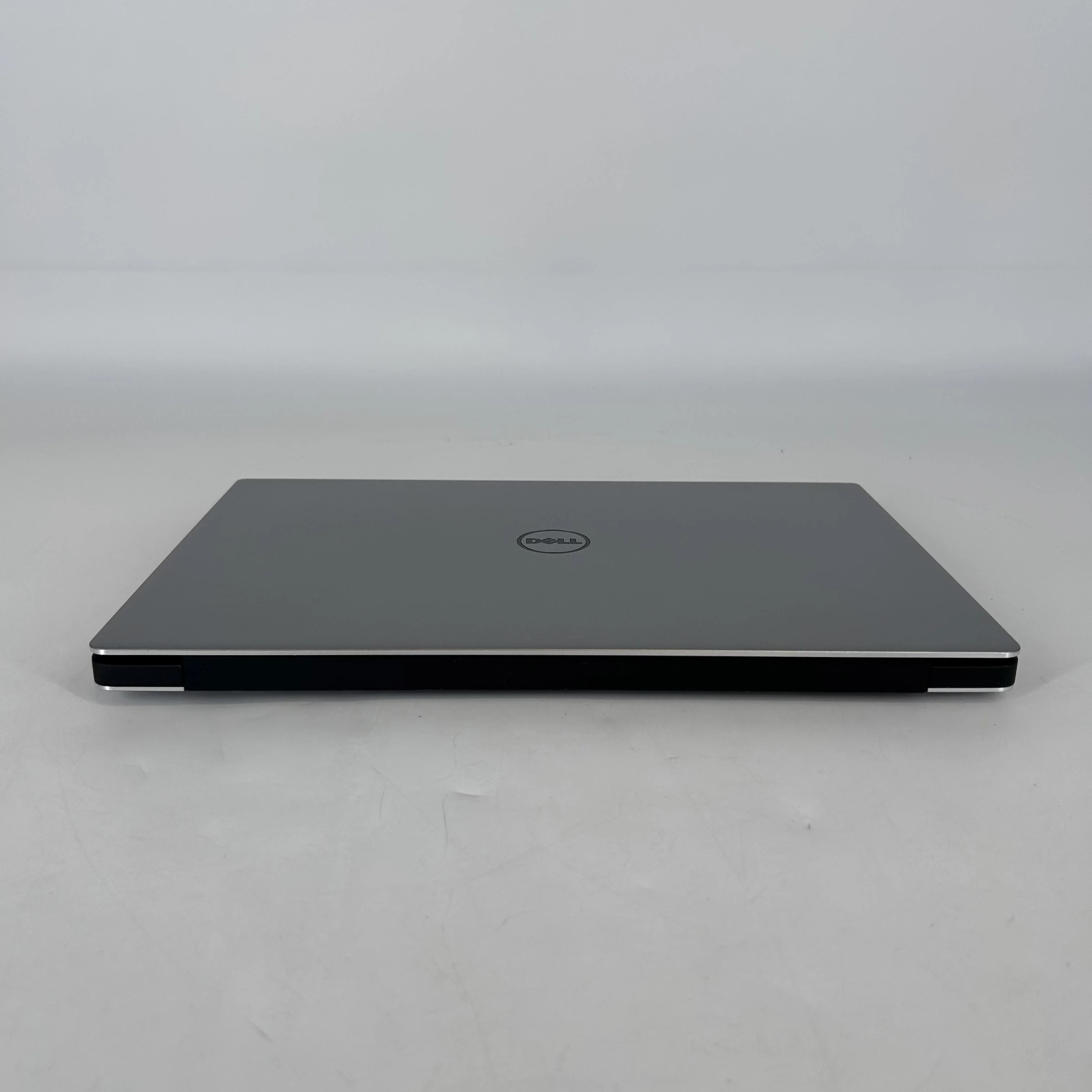Dell XPS 13 9350 Silver 2.2 GHz Intel Core i7 6th Gen. 16GB RAM 512GB Solid State Drive - Image 6