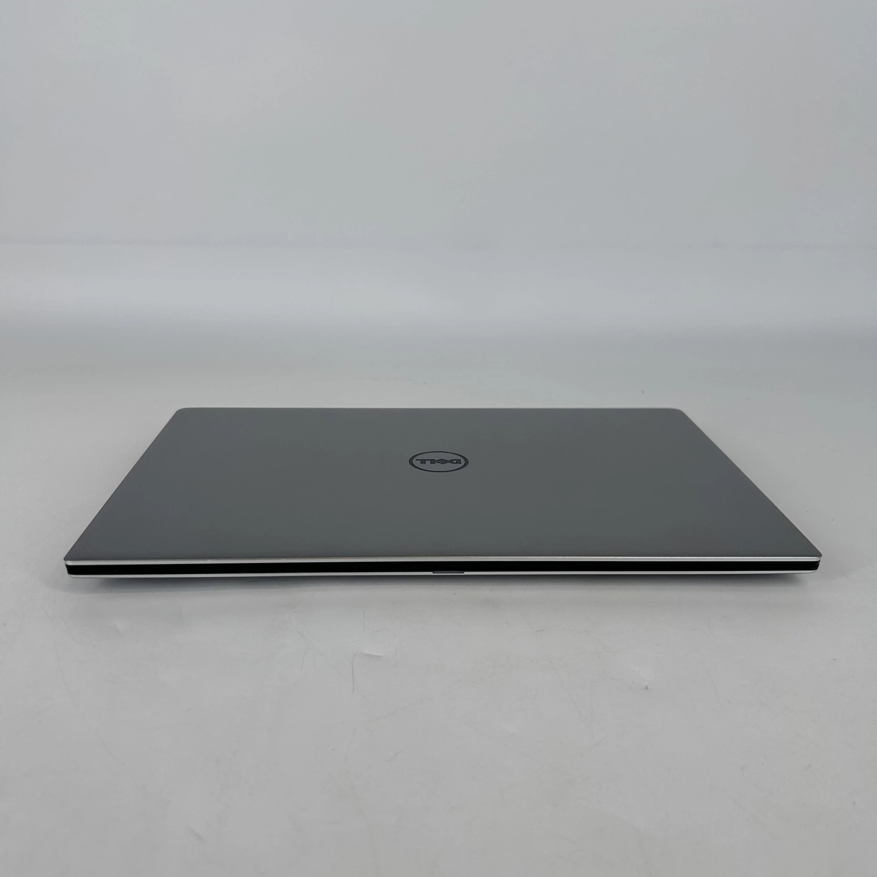Dell XPS 13 9350 Silver 2.2 GHz Intel Core i7 6th Gen. 16GB RAM 512GB Solid State Drive - Image 8