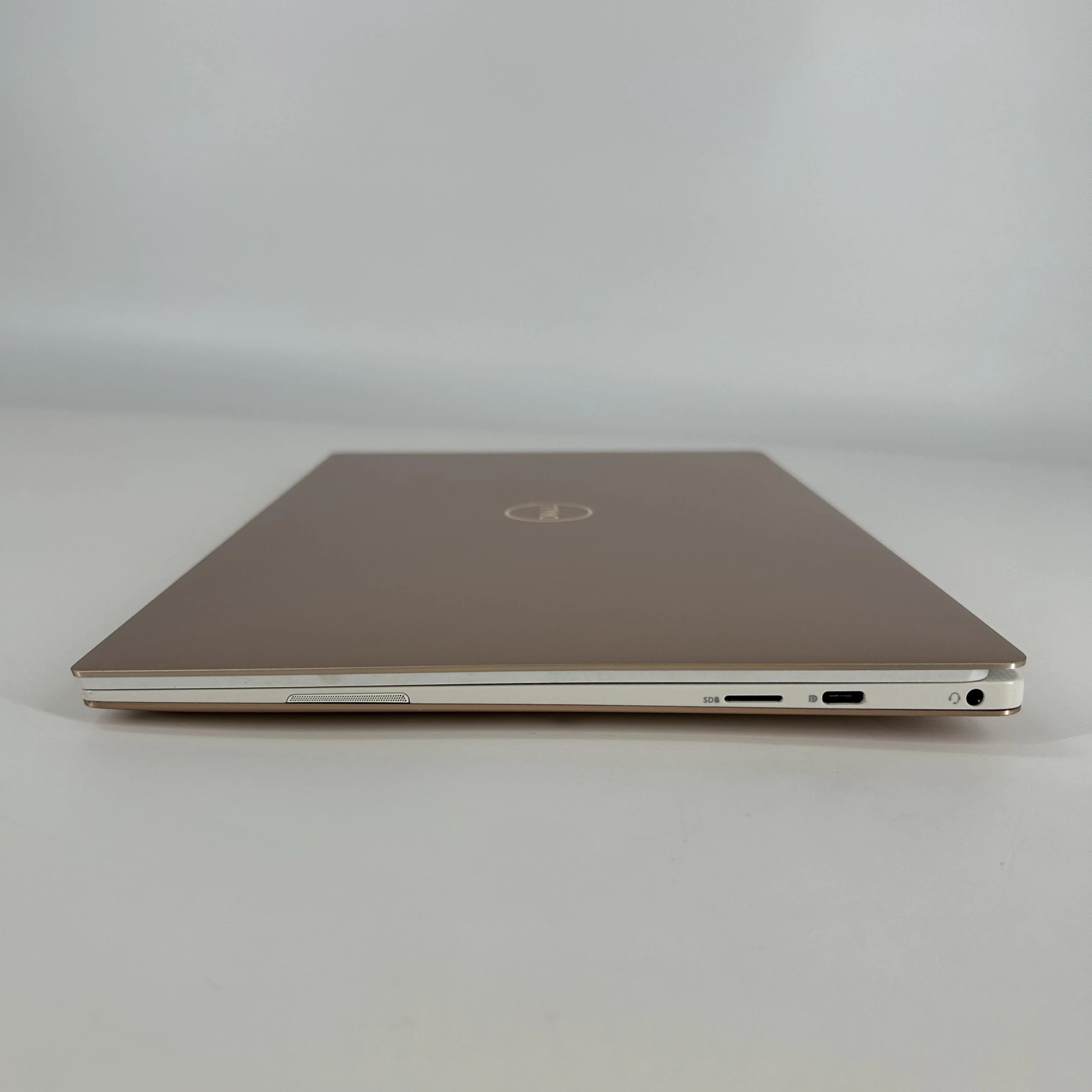 Dell XPS 13 9370 Rose Gold 1.8 GHz Intel Core i7 8th Gen. 16GB RAM 512GB Solid State Drive - Image 7