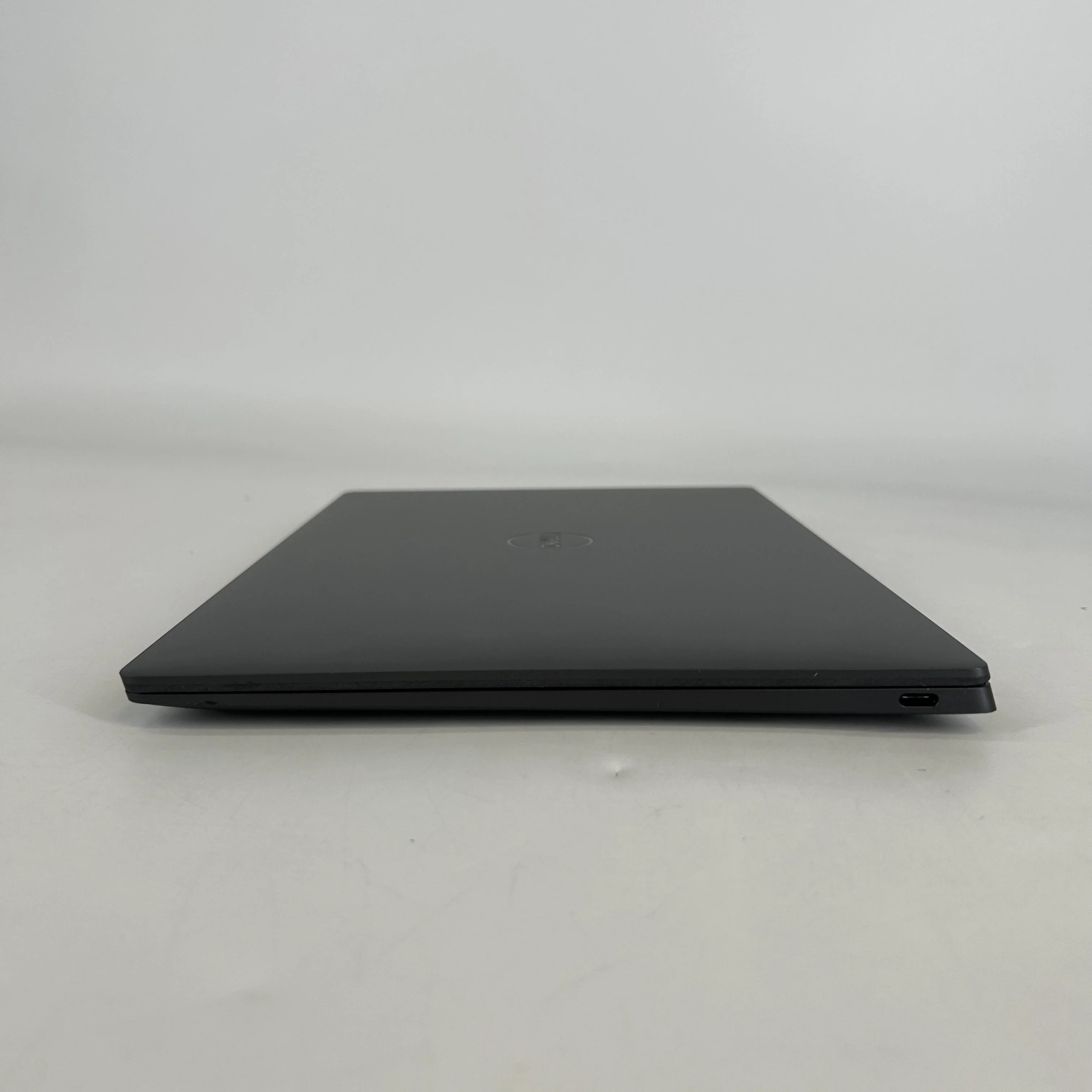 Dell XPS 13 Plus 9320 Blue 1.8 GHz Intel Core i7 12th Gen. 32GB RAM 2TB Solid State Drive - Image 7