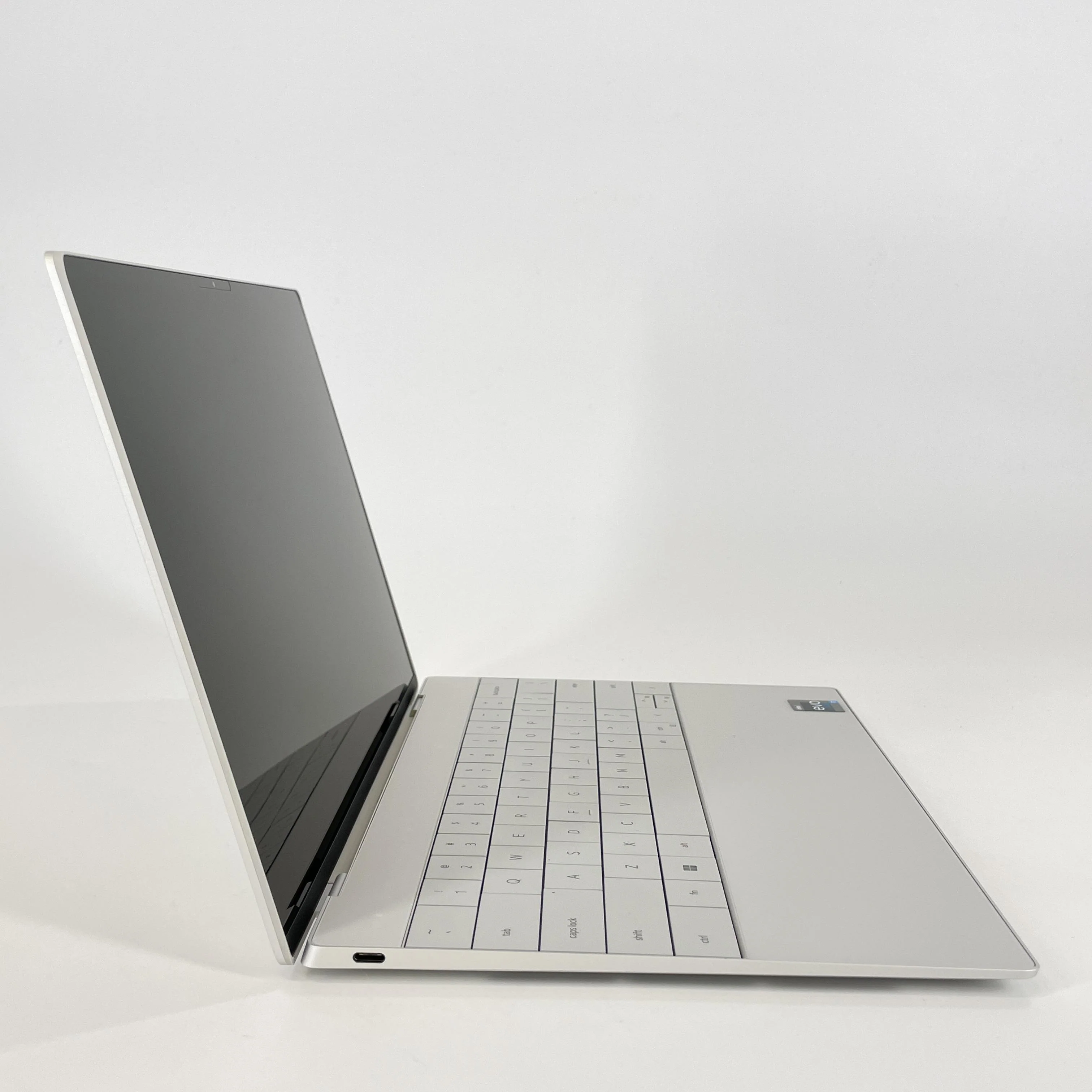 Dell XPS 13 Plus 9320 Gray 1.9 GHz Intel Core i7 13th Gen. 16GB RAM 1TB Solid State Drive - Image 3