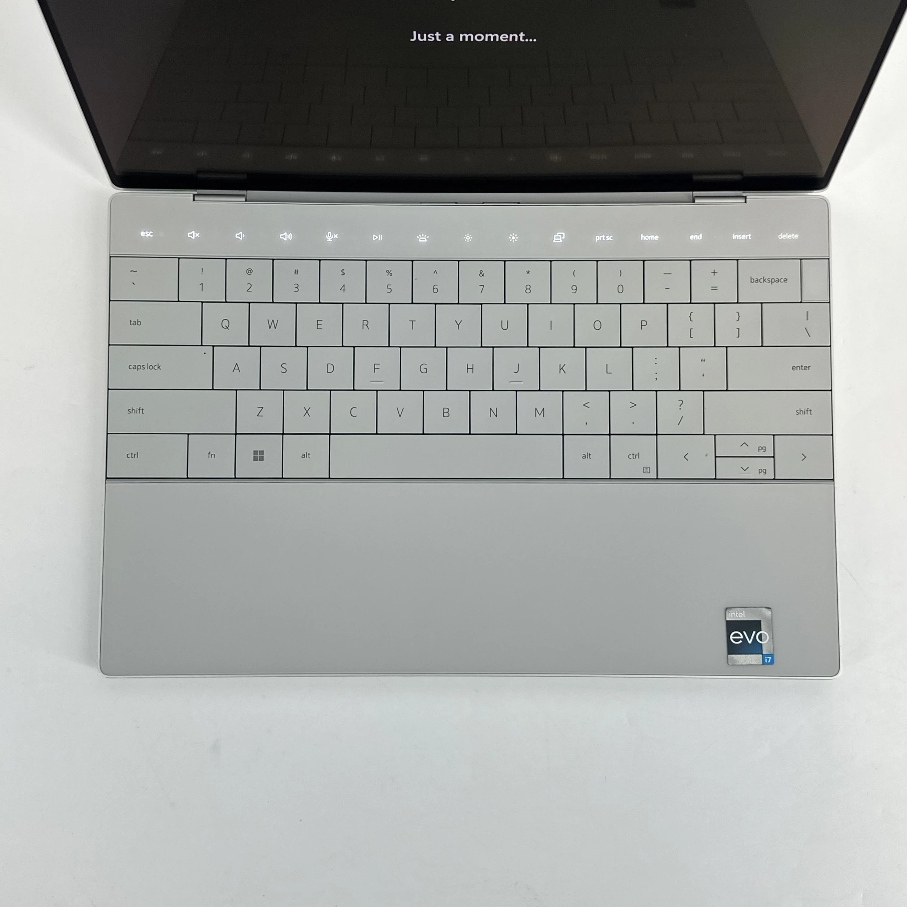Dell XPS 13 Plus 9320 Silver 1.8 GHz Intel Core i7 12th Gen. 16GB RAM 512GB Solid State Drive - Image 2