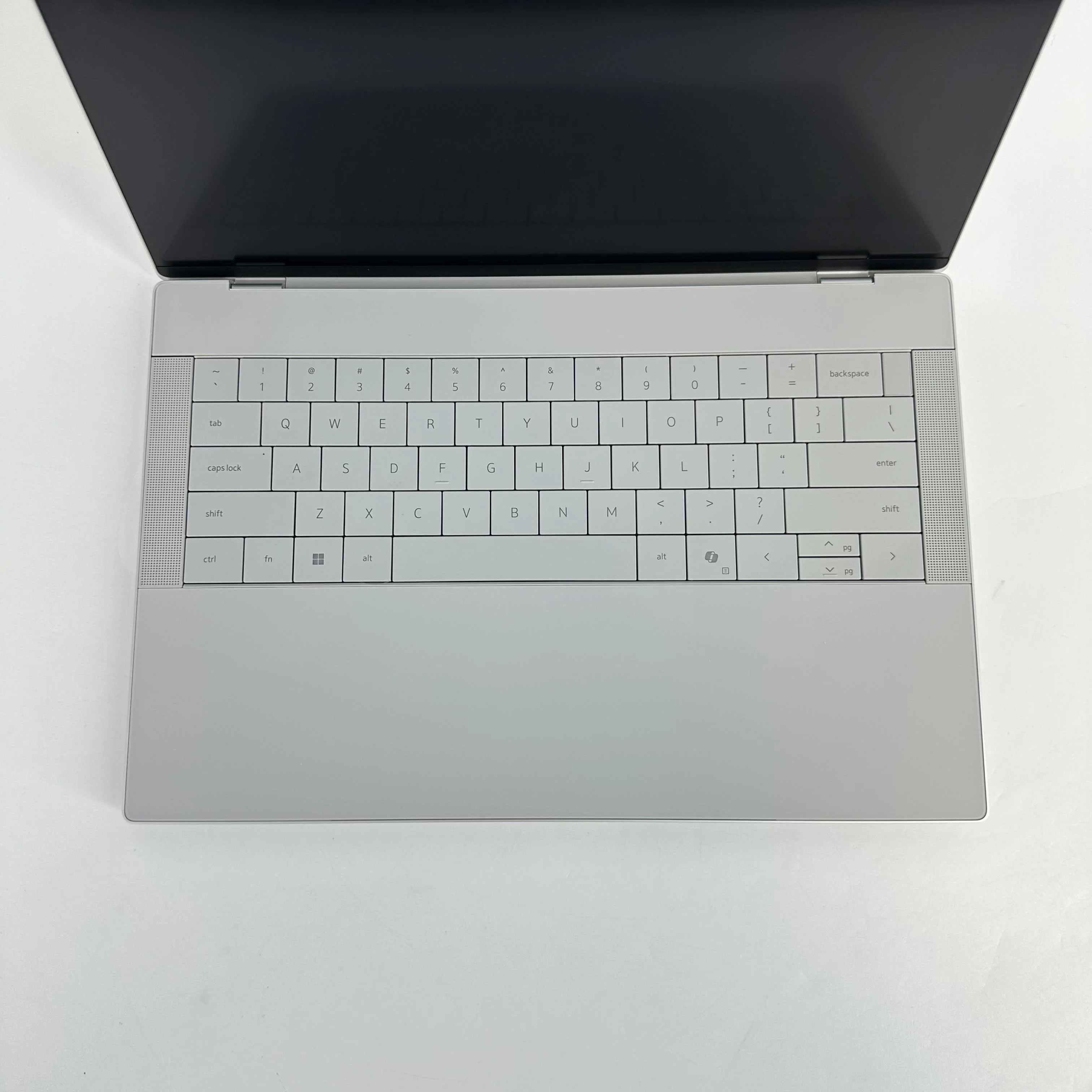 Dell XPS 14 9440 Platinum 1.4 GHz Intel Core Ultra 7 32GB RAM 1TB Solid State Drive NVIDIA GeForce RTX 4050 6 GB - Image 2