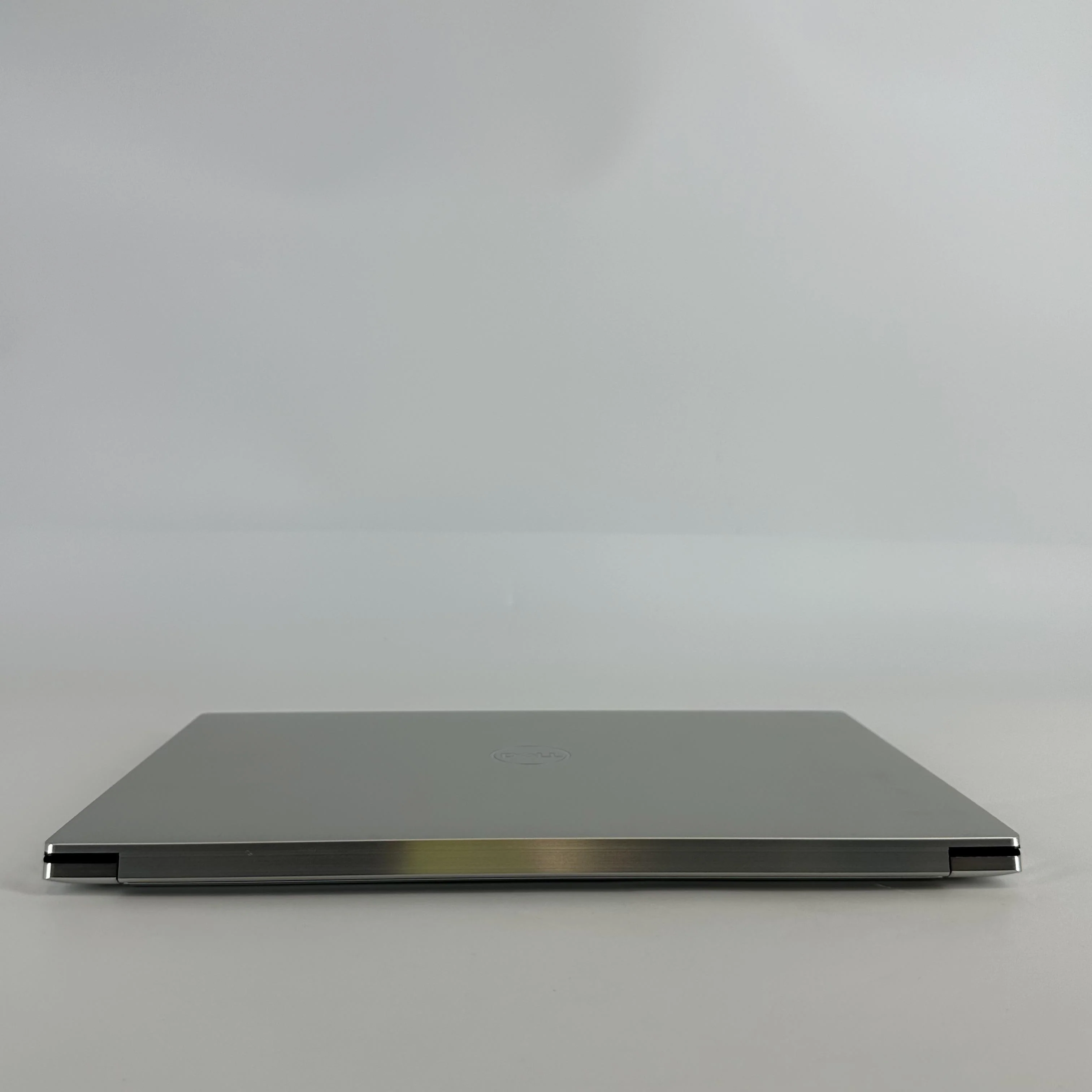 Dell XPS 15 9530 Silver 2.4 GHz Intel Core i7 13th Gen. 32GB RAM 1TB Solid State Drive Intel Arc A370M 4 GB - Image 11