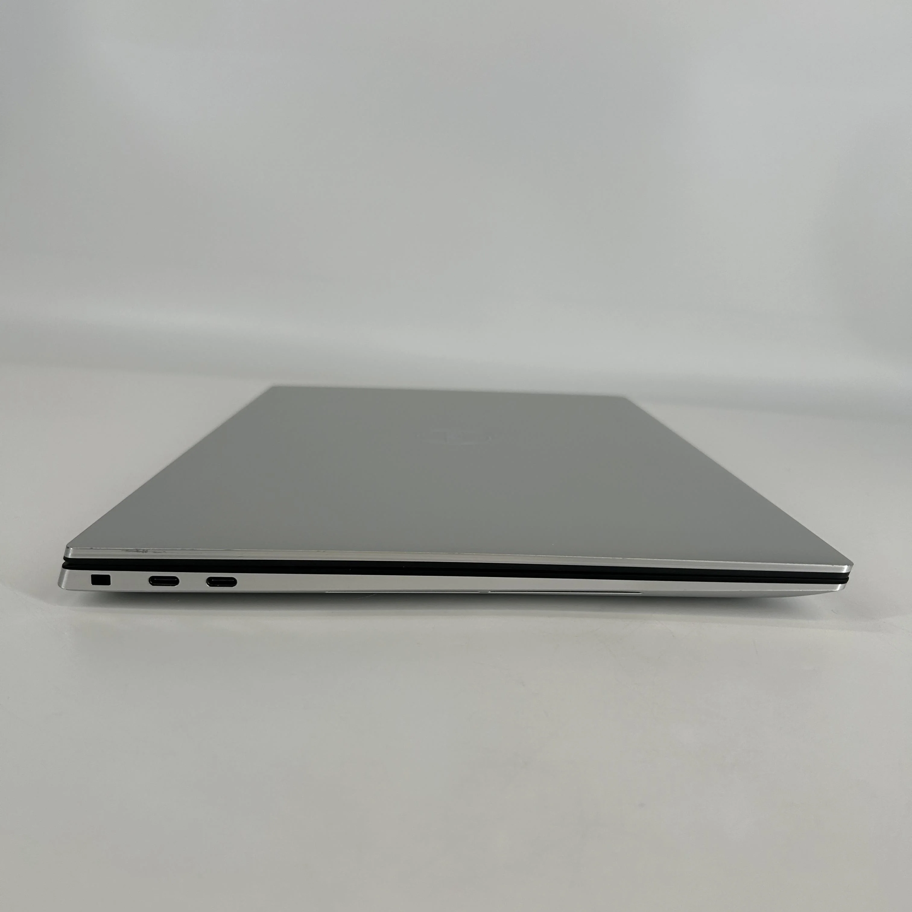 Dell XPS 15 9530 Silver 2.4 GHz Intel Core i7 13th Gen. 32GB RAM 1TB Solid State Drive Intel Arc A370M 4 GB - Image 7