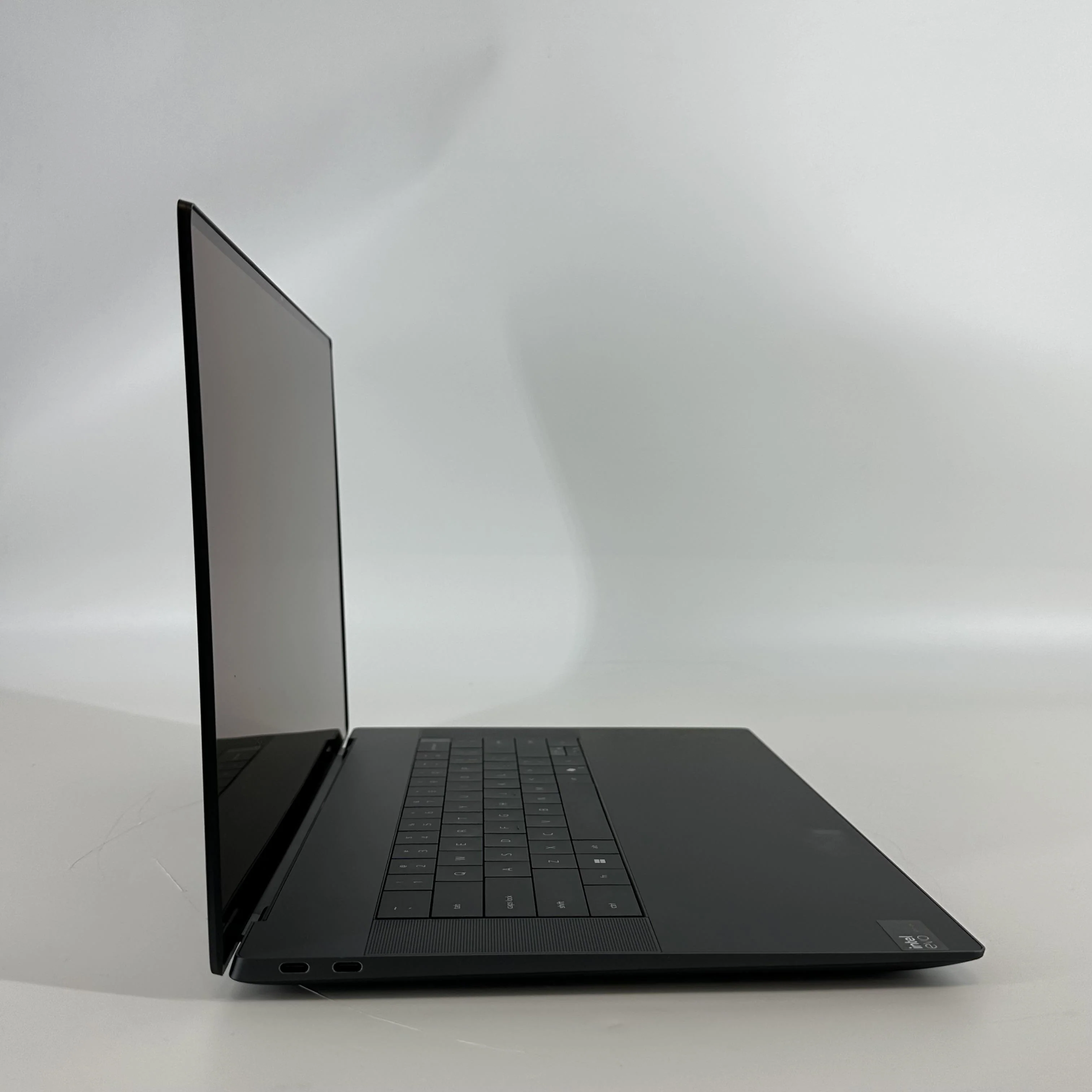Dell XPS 16 9640 Graphite 2.5 GHz Intel Core Ultra 9 32GB RAM 2TB Solid State Drive NVIDIA GeForce RTX 4070 8 GB - Image 3