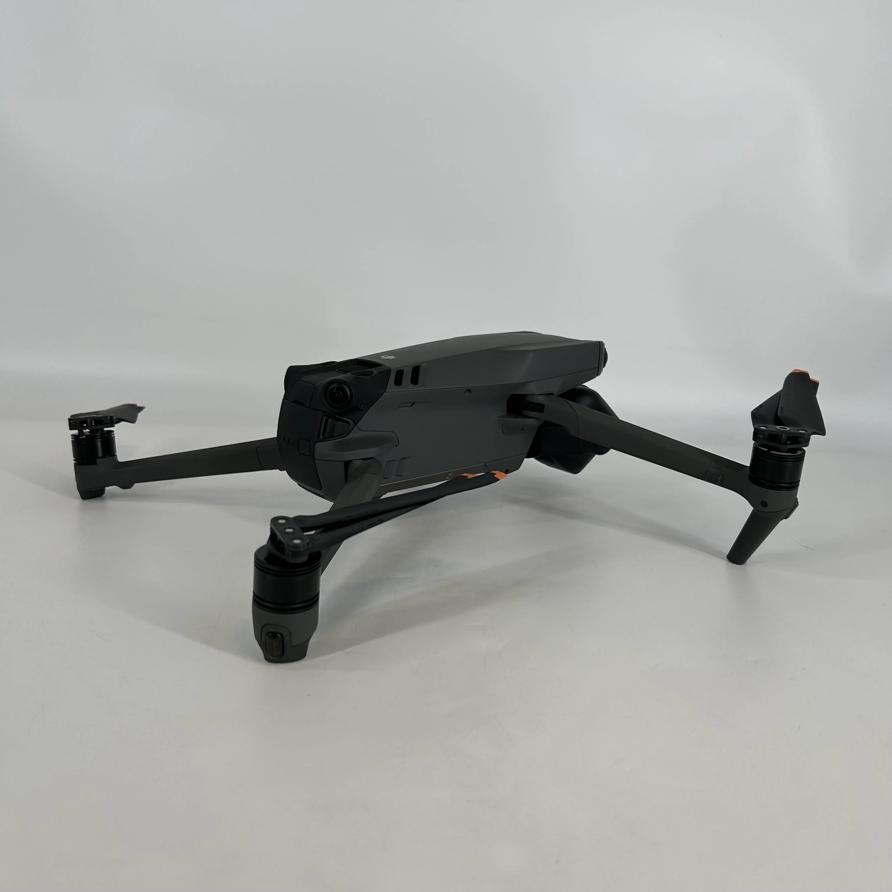 DJI Mavic 3 Pro Carbon Black - Image 9
