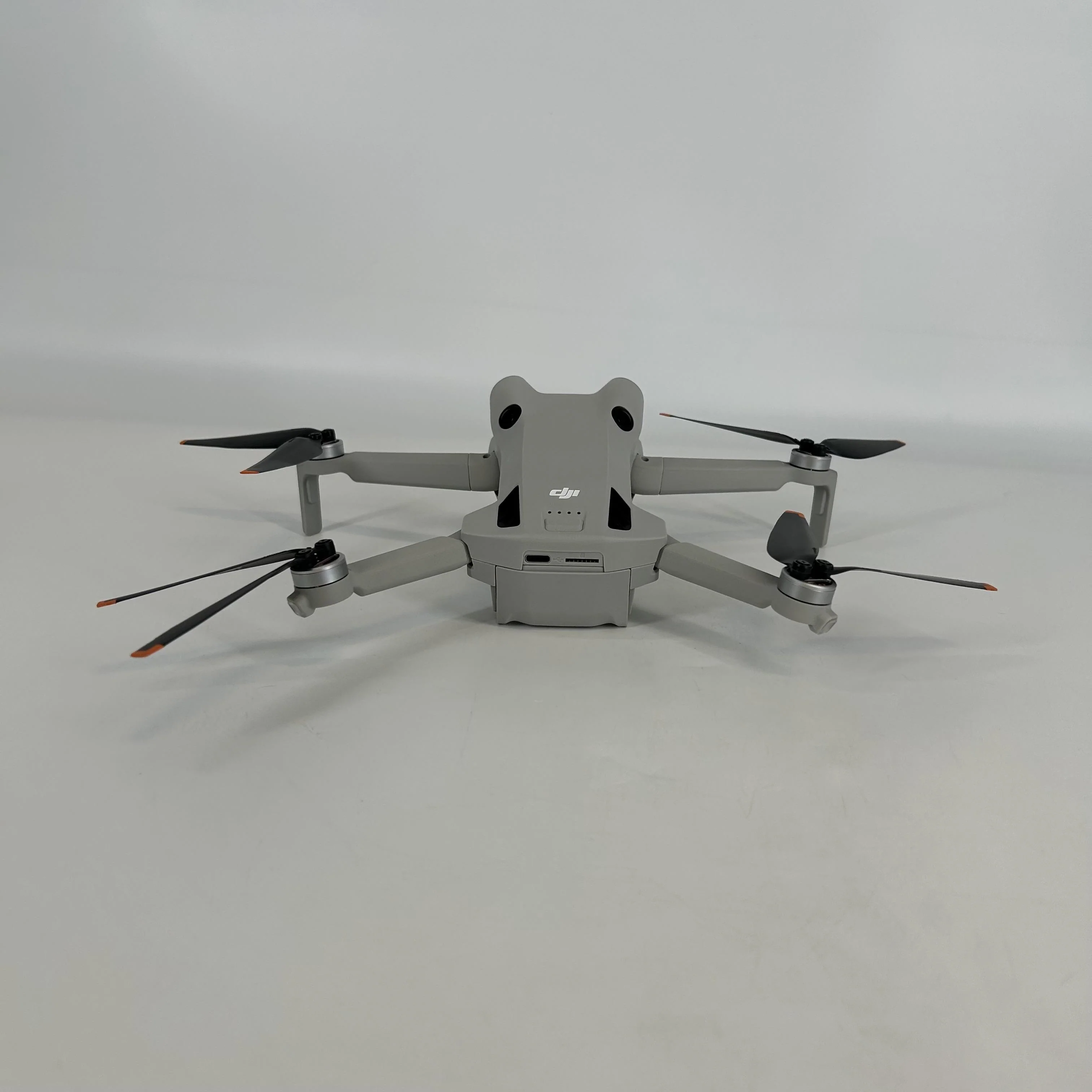 DJI Mini 4 Pro Carbon Gray - Image 10