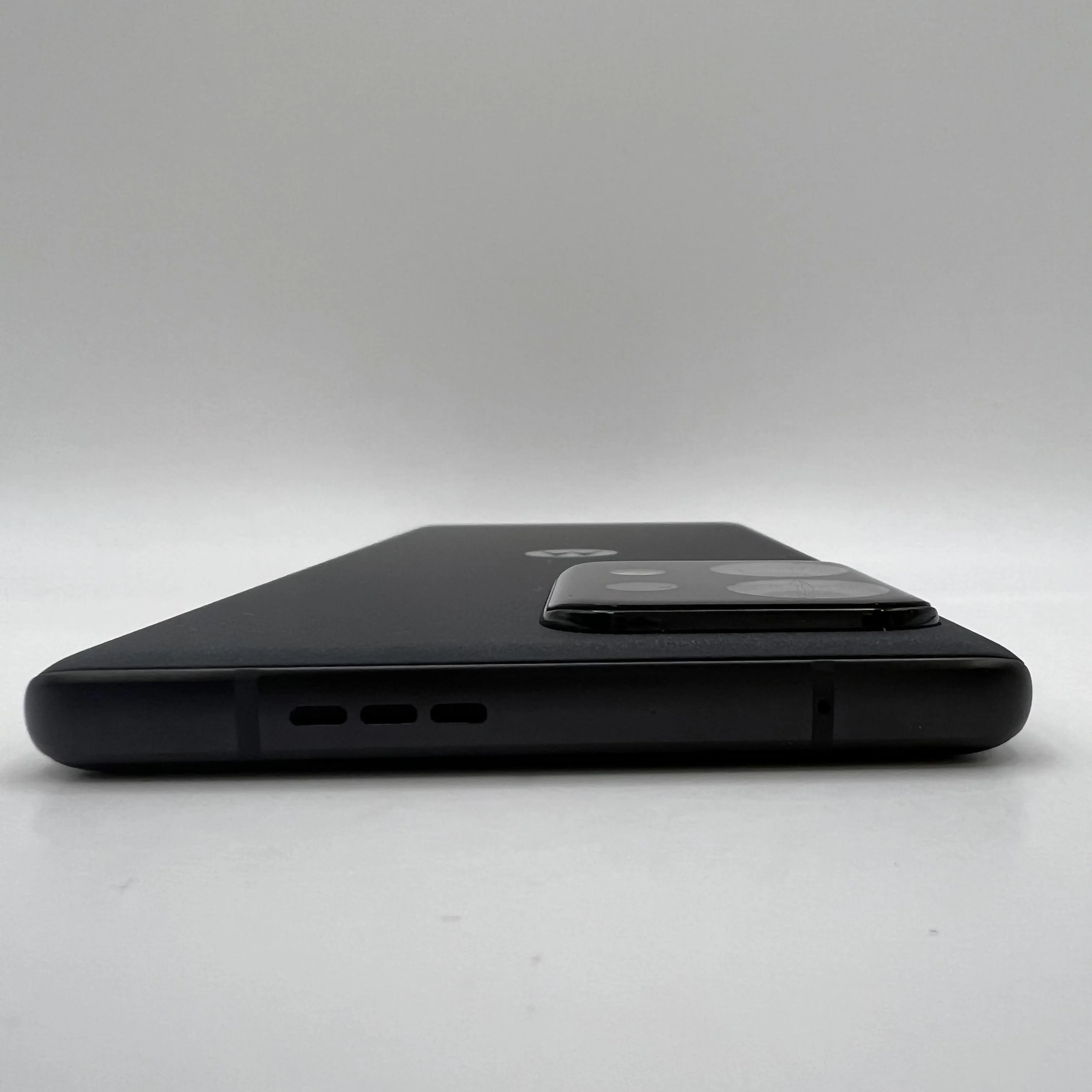 Edge Plus (2023) 8GB RAM 512GB Black (GSM Unlocked) - Image 7