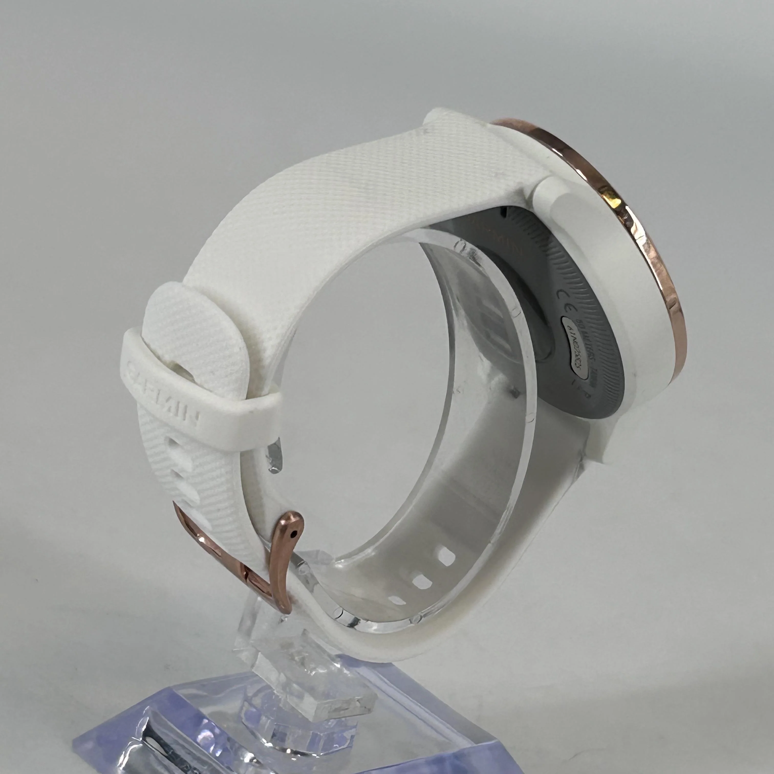 Garmin Vivoactive 4S 40mm Gold GPS - Image 5