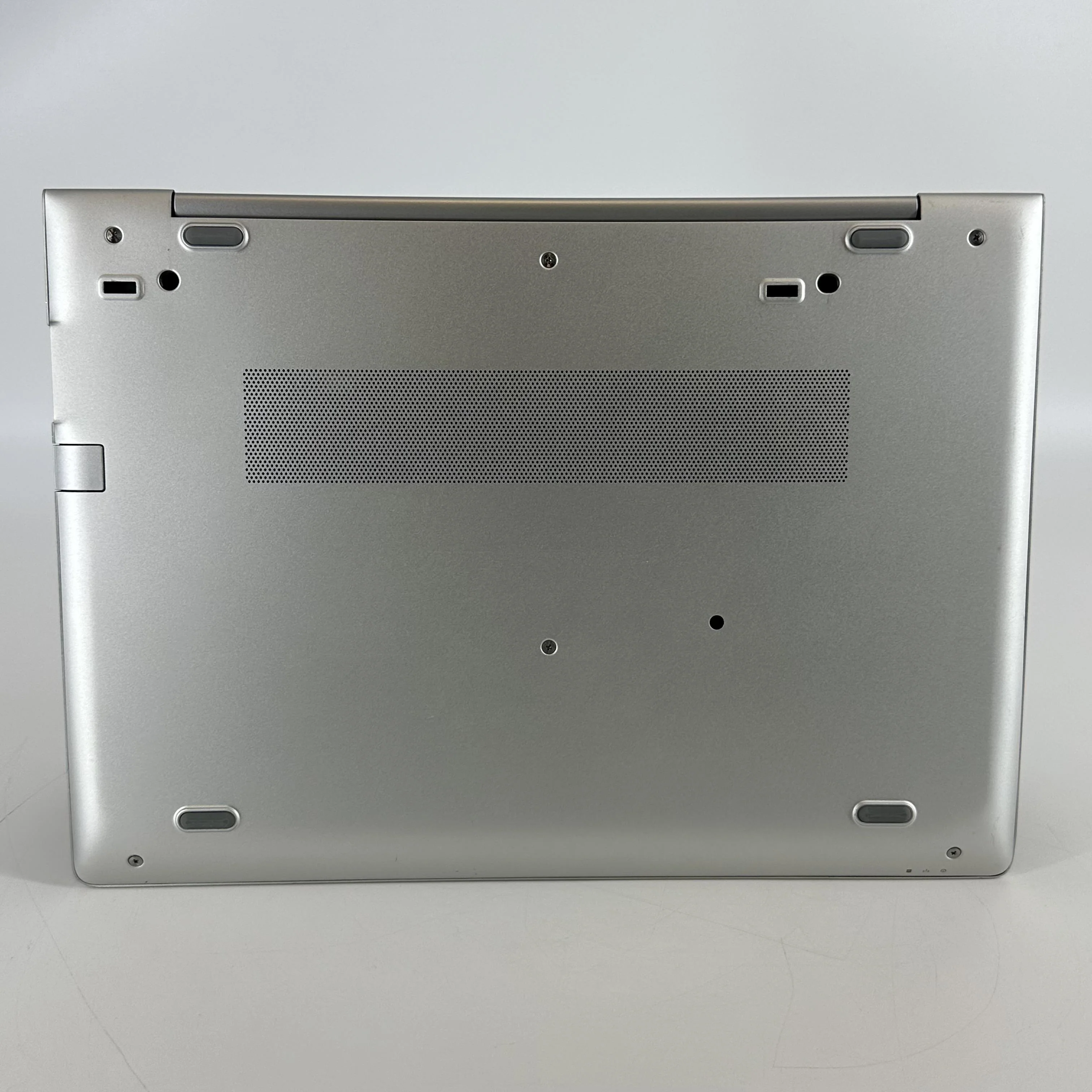 HP Elitebook 840 G6 14 Silver 1.6 GHz Intel Core i5 8th Gen. 8GB RAM 256GB Solid State Drive - Image 4
