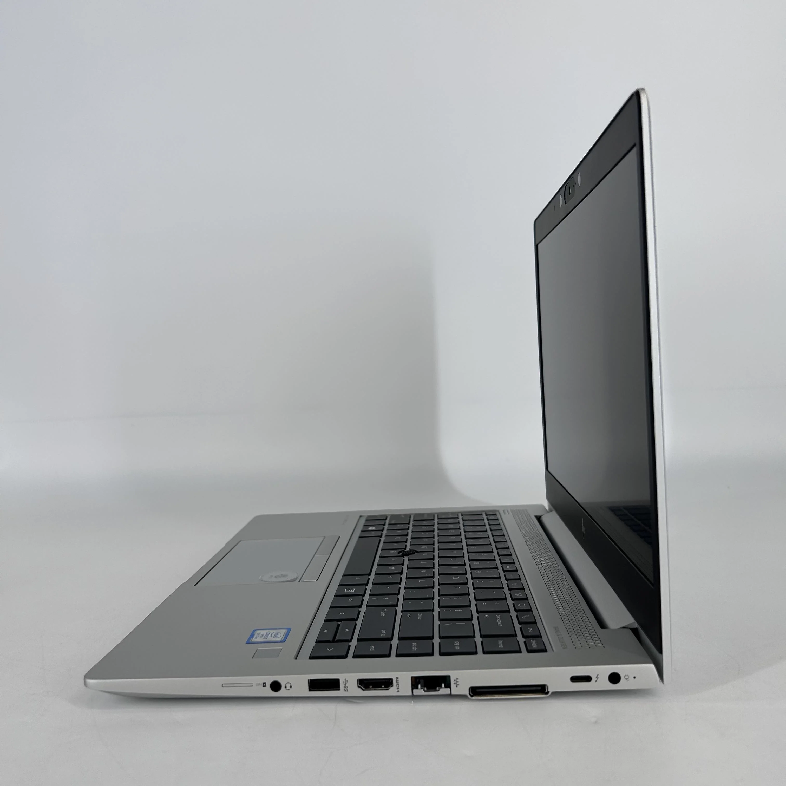 HP Elitebook 840 G6 14 Silver 1.9 GHz Intel Core i7 8th Gen. 32GB RAM 512GB Solid State Drive - Image 4