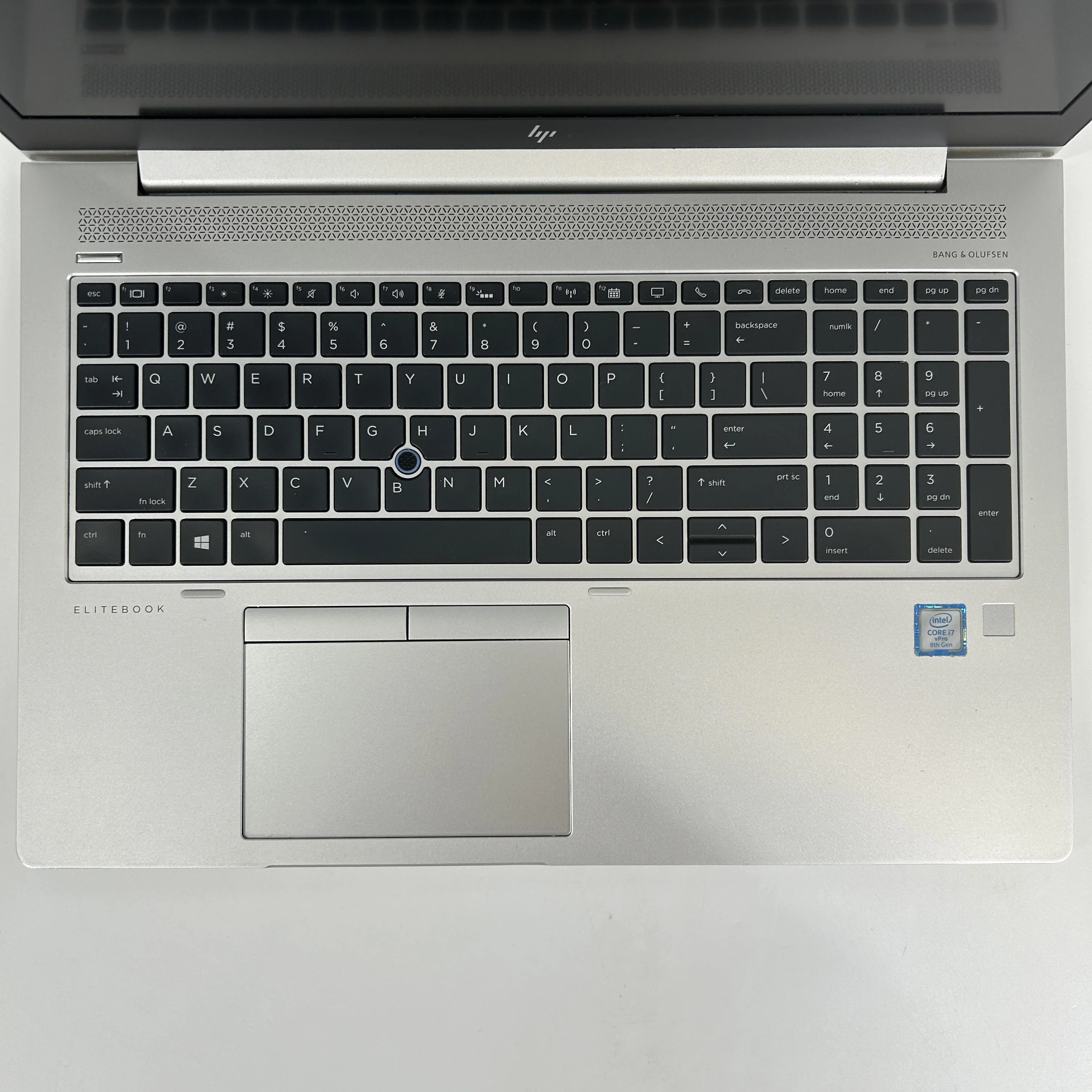 HP Elitebook 850 G5 15.6 Silver 1.9 GHz Intel Core i7 8th Gen. 16GB RAM 256GB Solid State Drive - Image 2