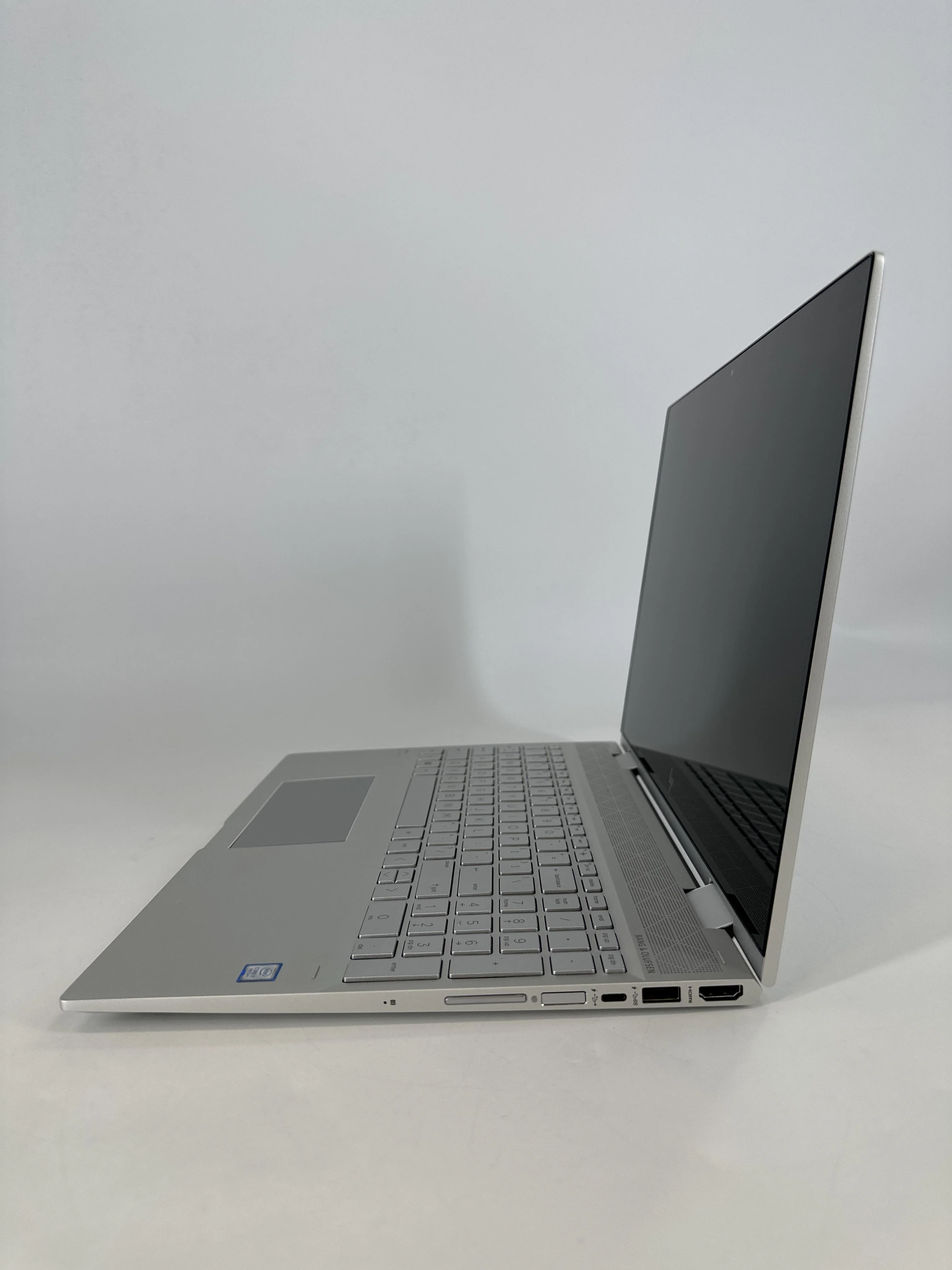 HP Envy 15 Silver 1.8 GHz Intel Core i7 8th Gen. 16GB RAM 128GB Solid State Drive 1TB Hard Disk Drive - Image 4