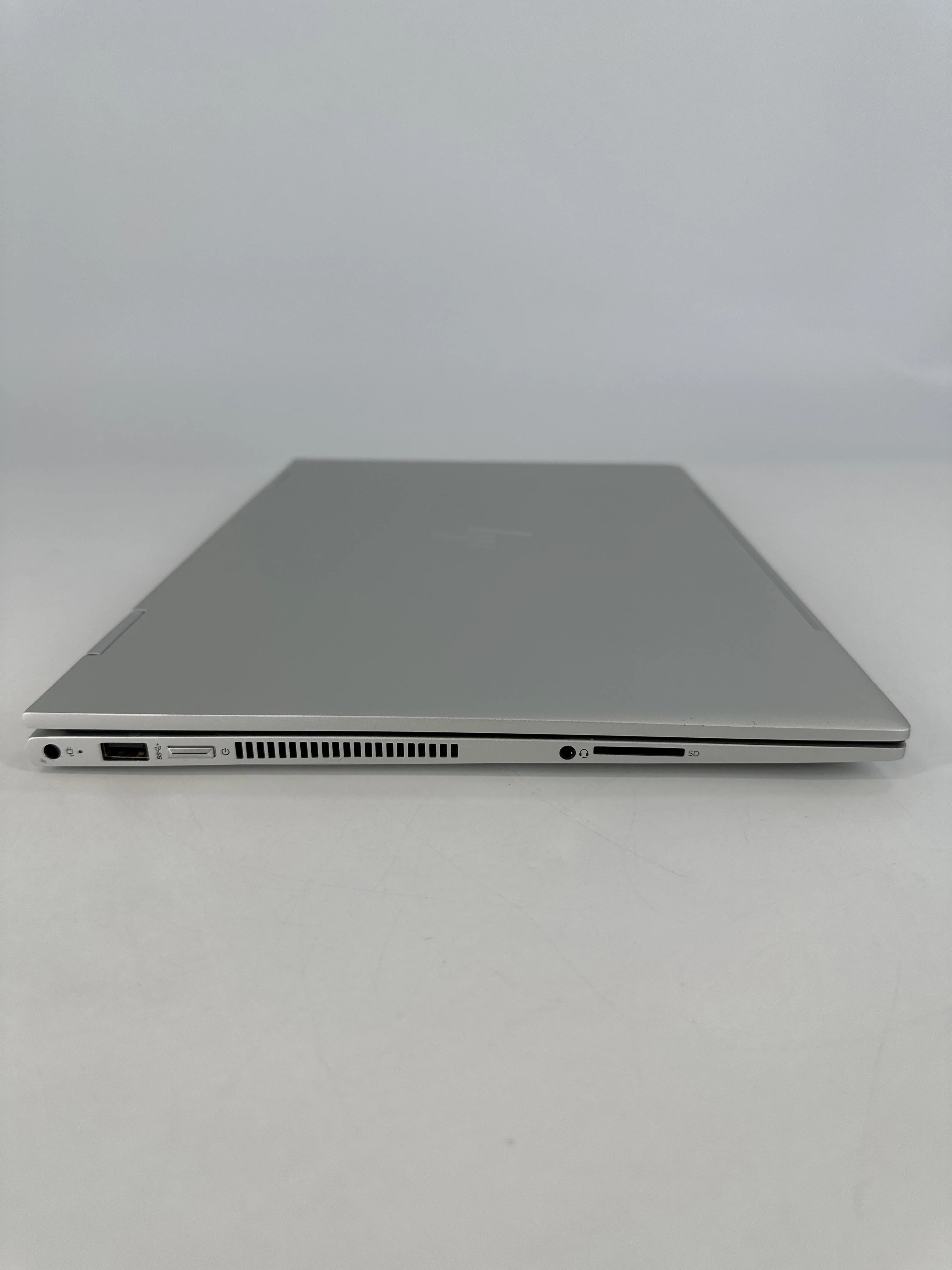 HP Envy 15 Silver 1.8 GHz Intel Core i7 8th Gen. 16GB RAM 128GB Solid State Drive 1TB Hard Disk Drive - Image 7
