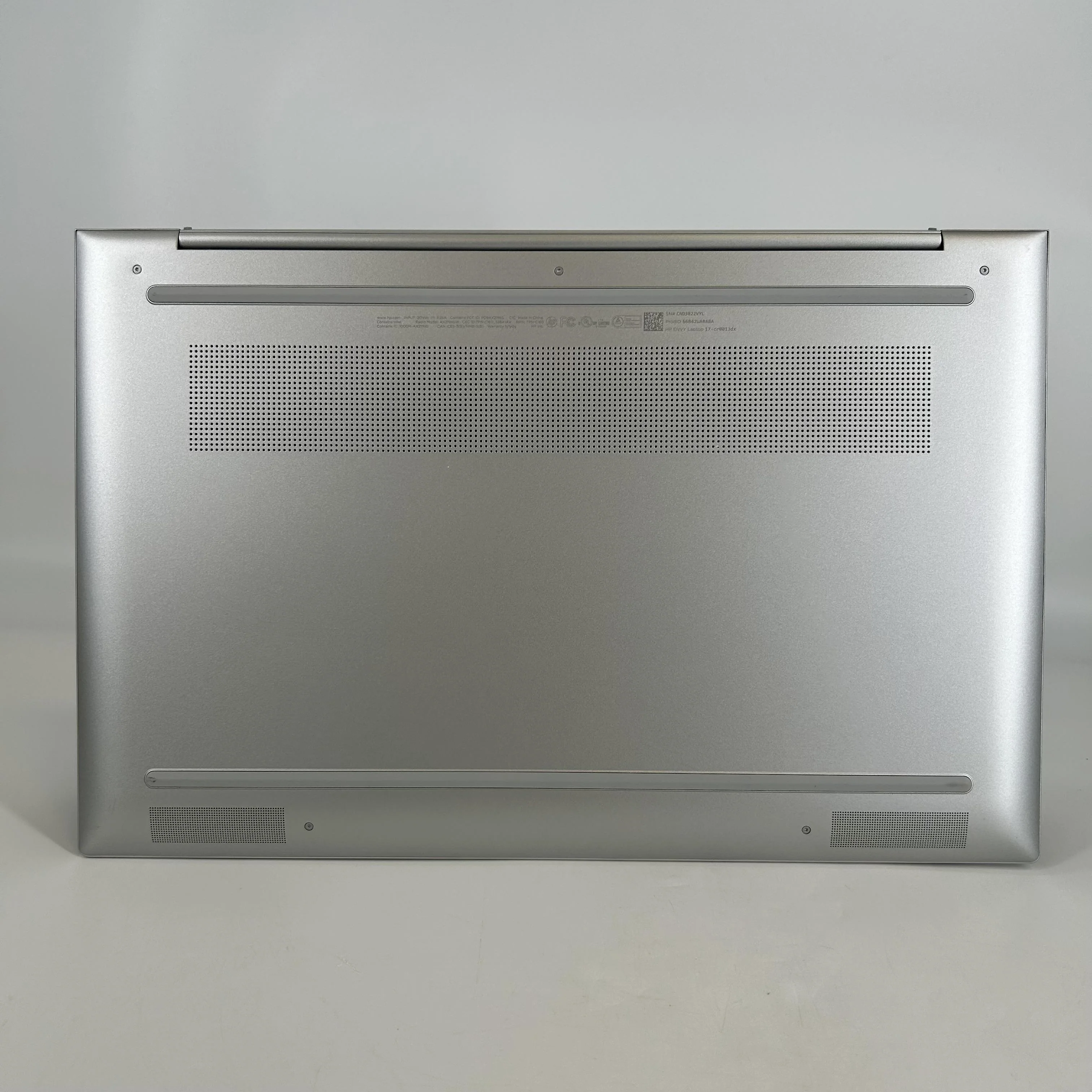 HP Envy 17 Silver 2.1 GHz Intel Core i7 12th Gen. 12GB RAM 512GB Solid State Drive - Image 5