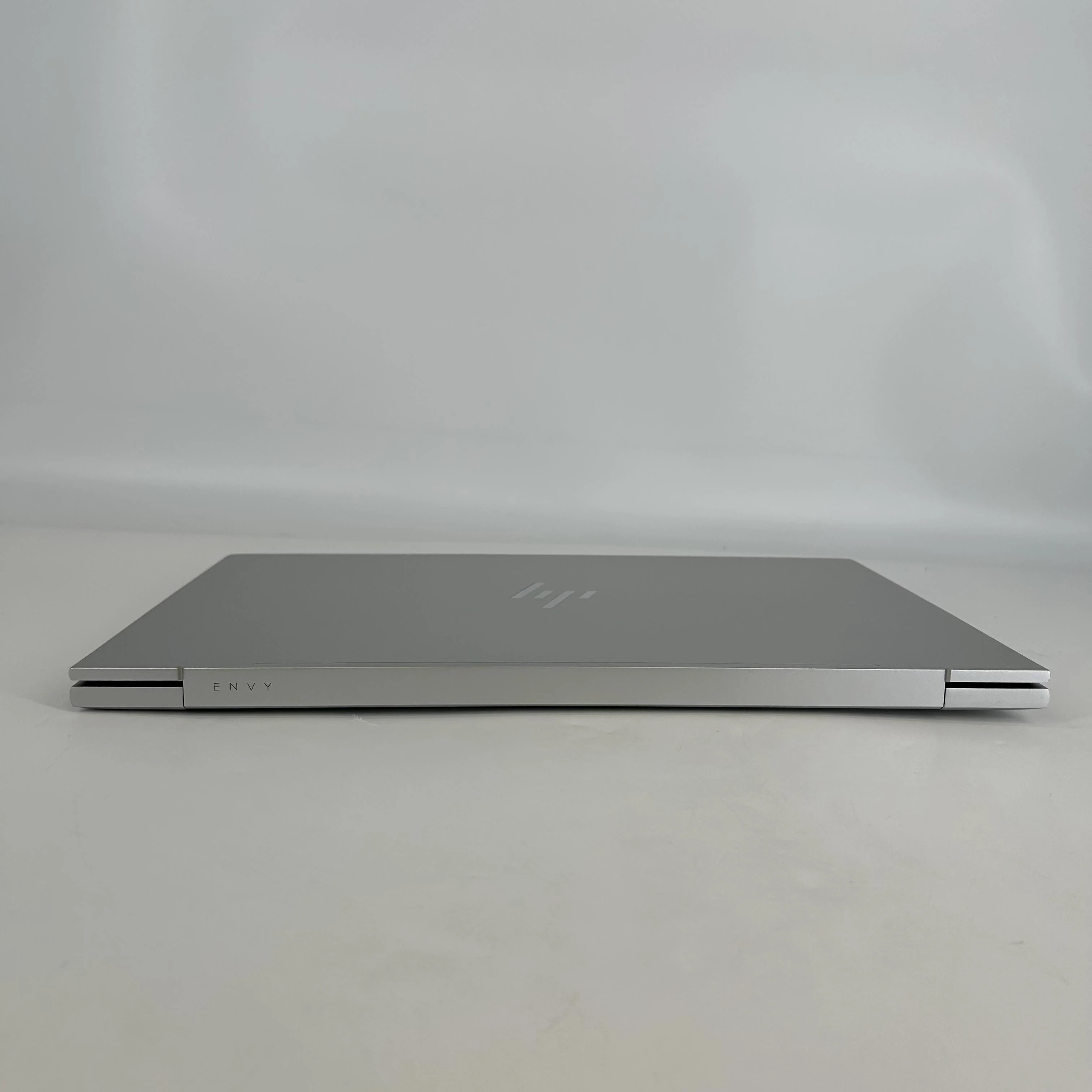 HP Envy 17 Silver 2.1 GHz Intel Core i7 12th Gen. 12GB RAM 512GB Solid State Drive - Image 6
