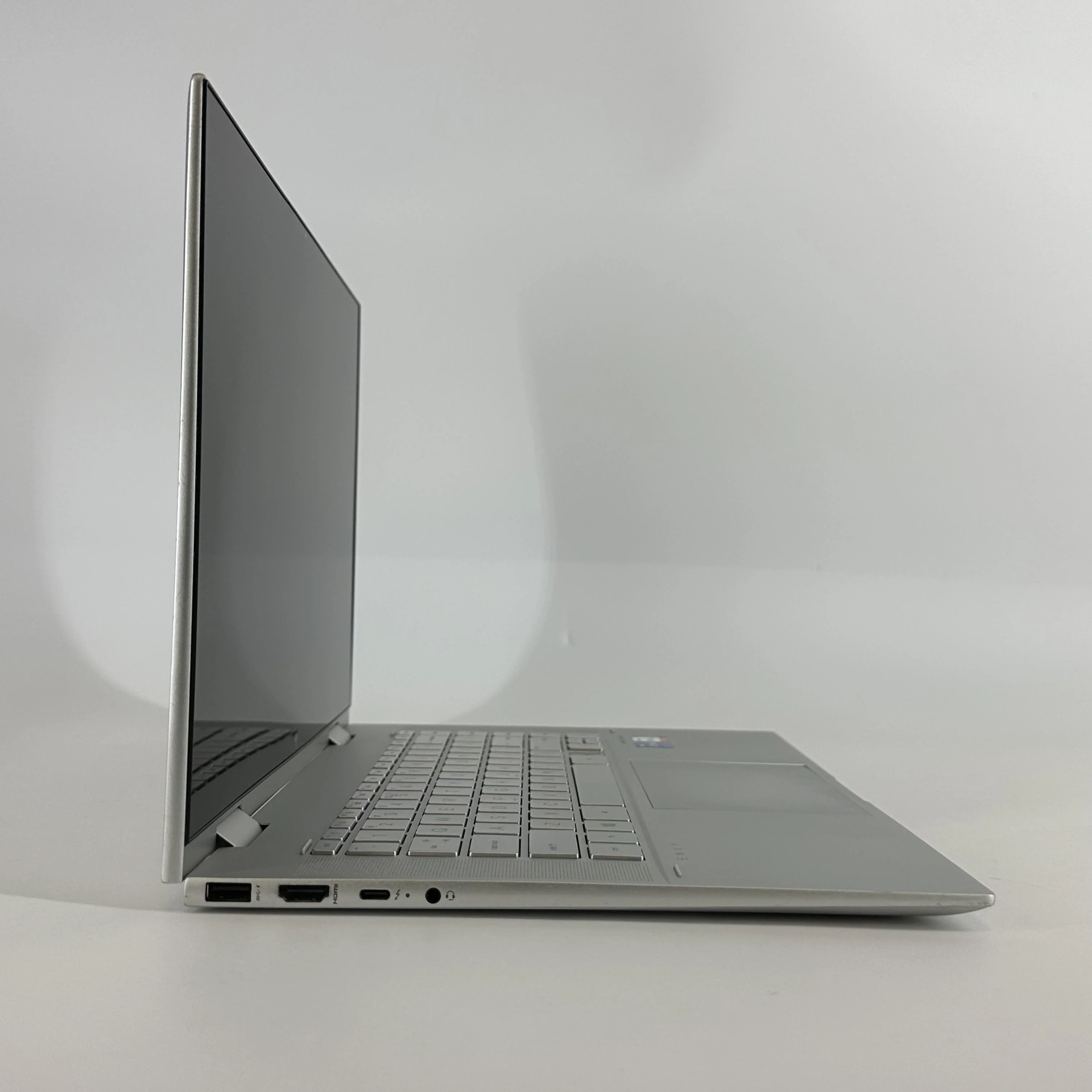 HP Envy x360 15.6 Silver 2.4 GHz Intel Core i5 11th Gen. 8GB RAM 256GB Solid State Drive - Image 7