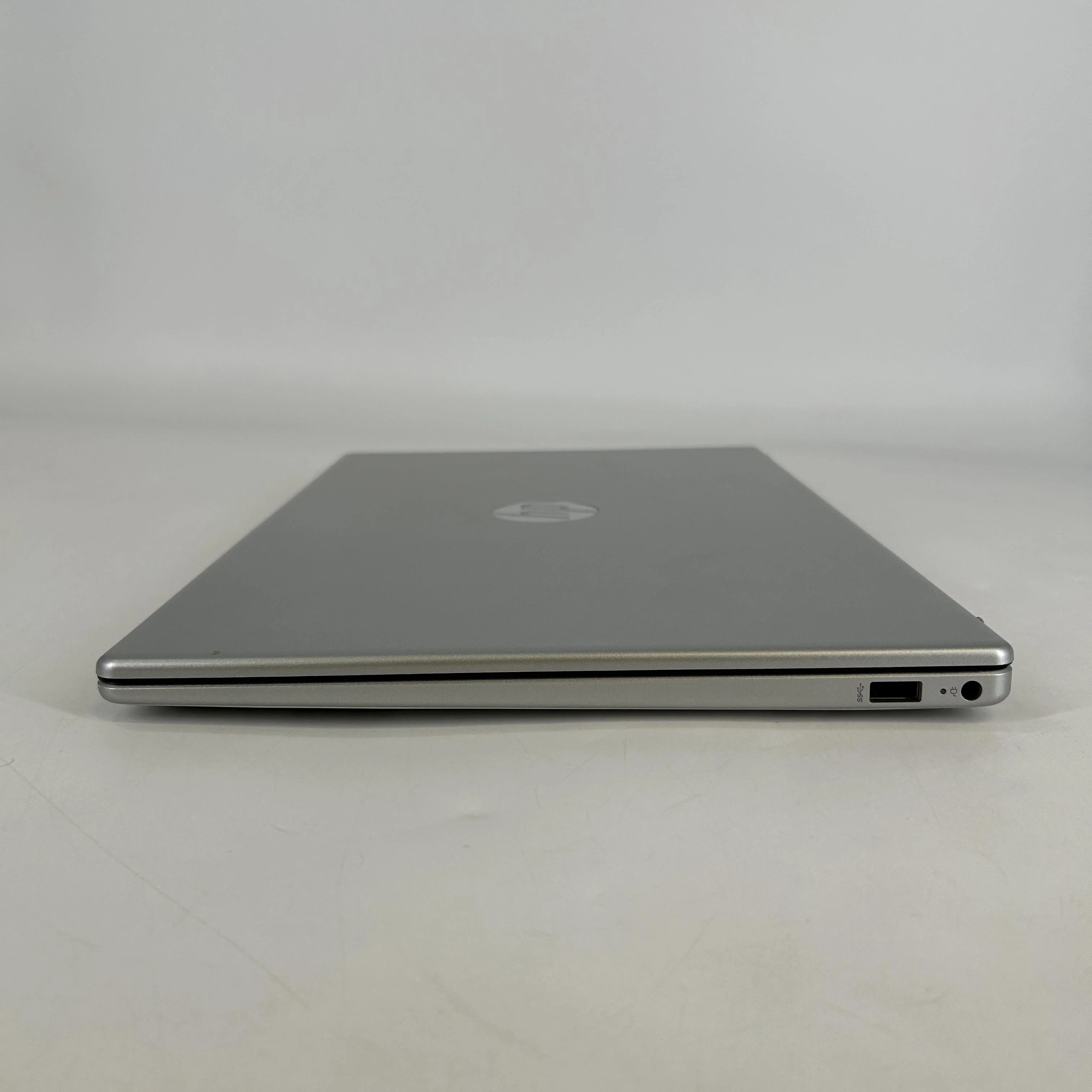 HP Notebook 15 Silver 1.7 GHz Intel Core i7 13th Gen. 16GB RAM 1TB Solid State Drive - Image 7