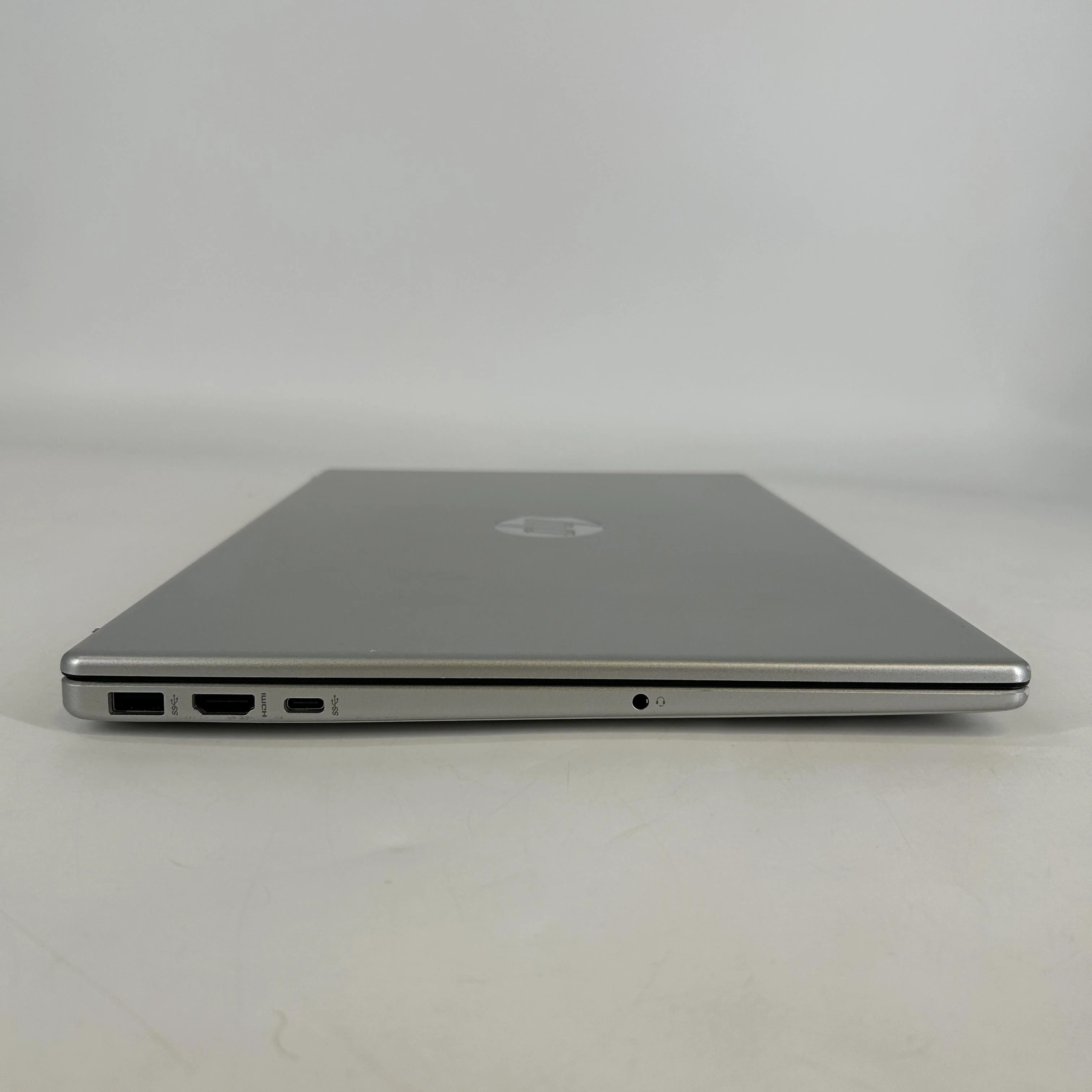 HP Notebook 15 Silver 1.7 GHz Intel Core i7 13th Gen. 16GB RAM 1TB Solid State Drive - Image 9