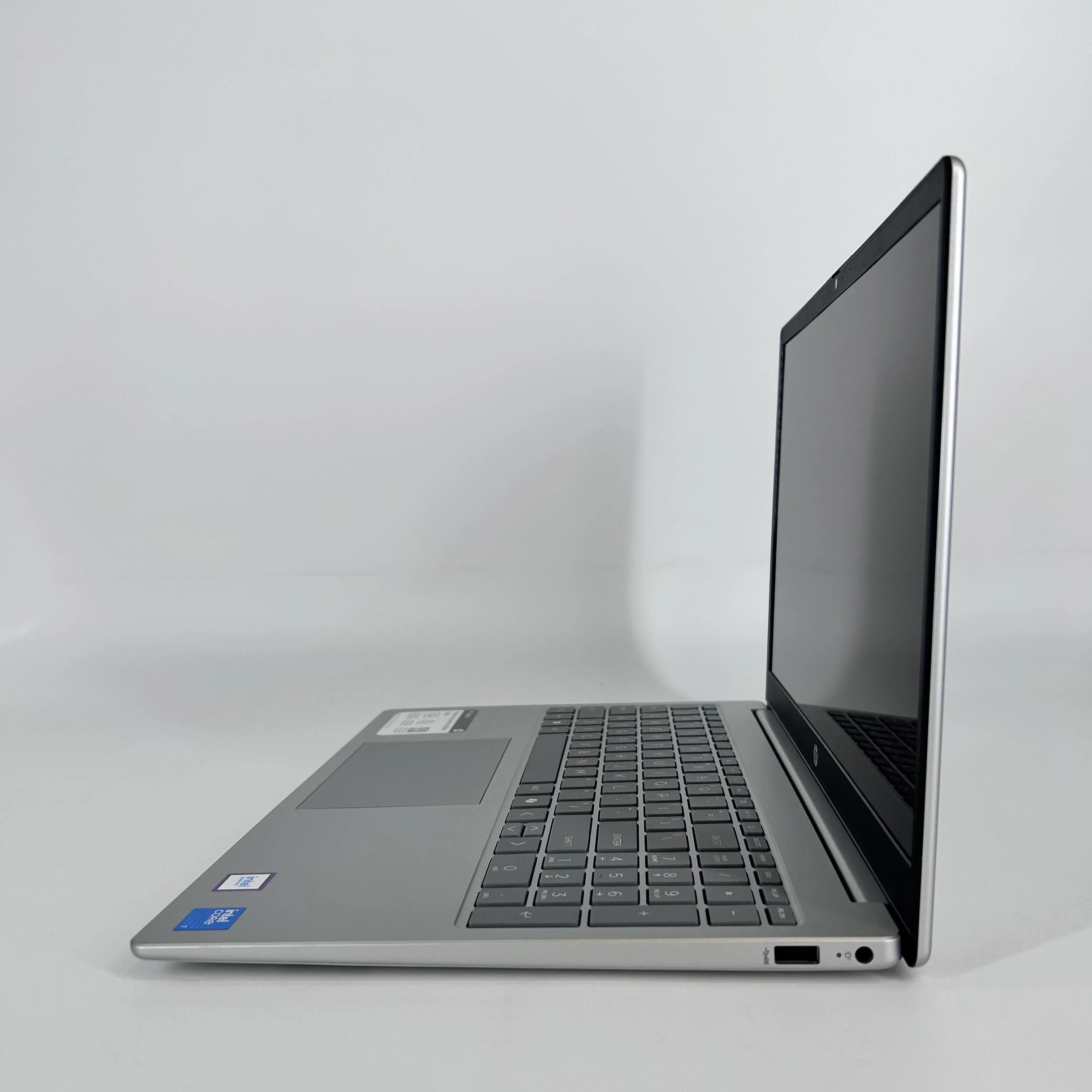 HP Notebook 15 Silver 1.8 GHz Intel Core Ultra 7 16GB RAM 512GB Solid State Drive - Image 4