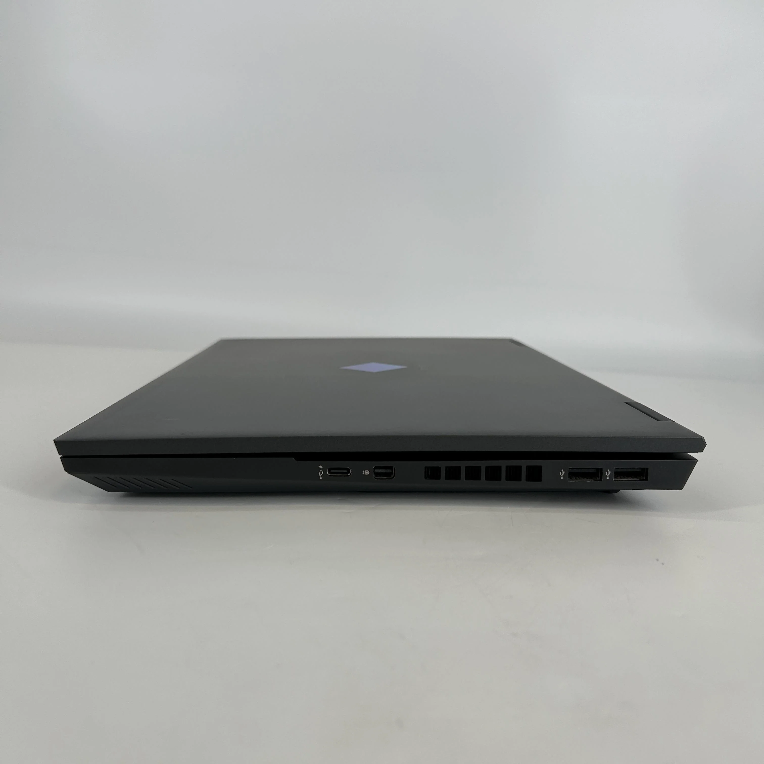 HP Omen 15 Black 2.9 GHz AMD Ryzen 7 4800H 16GB RAM 1TB Solid State Drive NVIDIA GeForce GTX 1660 Ti 6 GB - Image 5