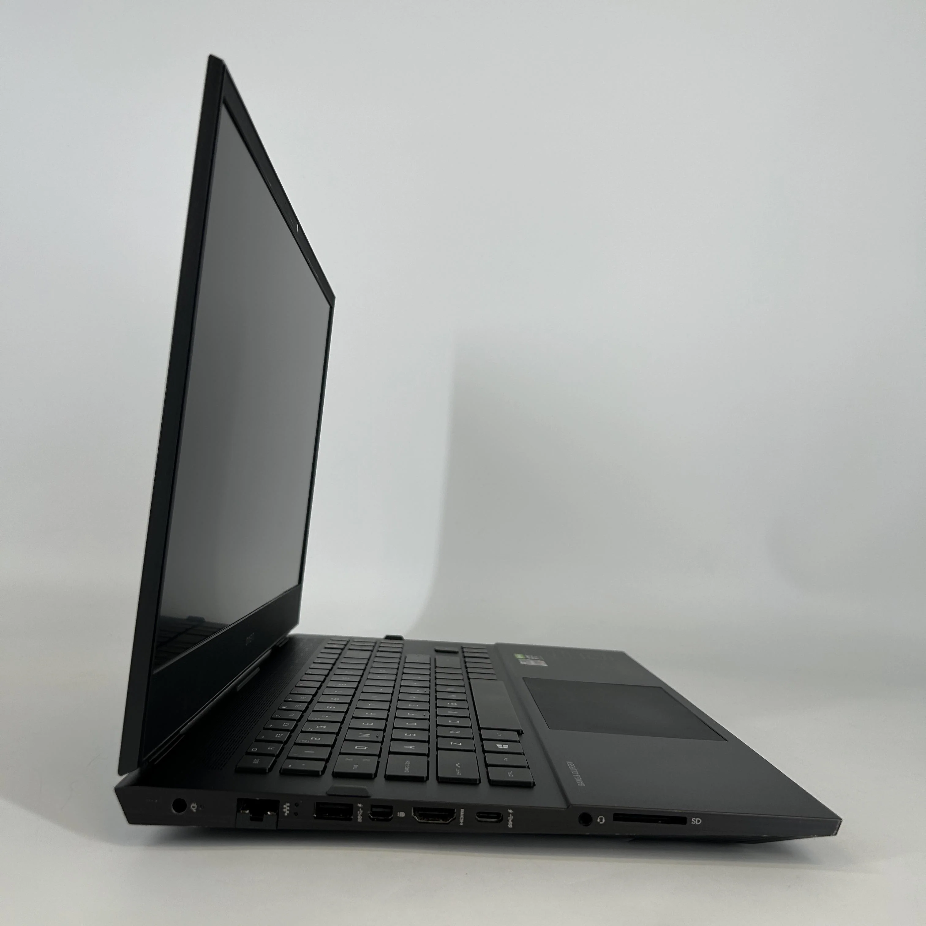 HP Omen 16 Black 3.2 GHz AMD Ryzen 7 5800H 16GB RAM 512GB Solid State Drive NVIDIA GeForce RTX 3050 Ti 4 GB - Image 4