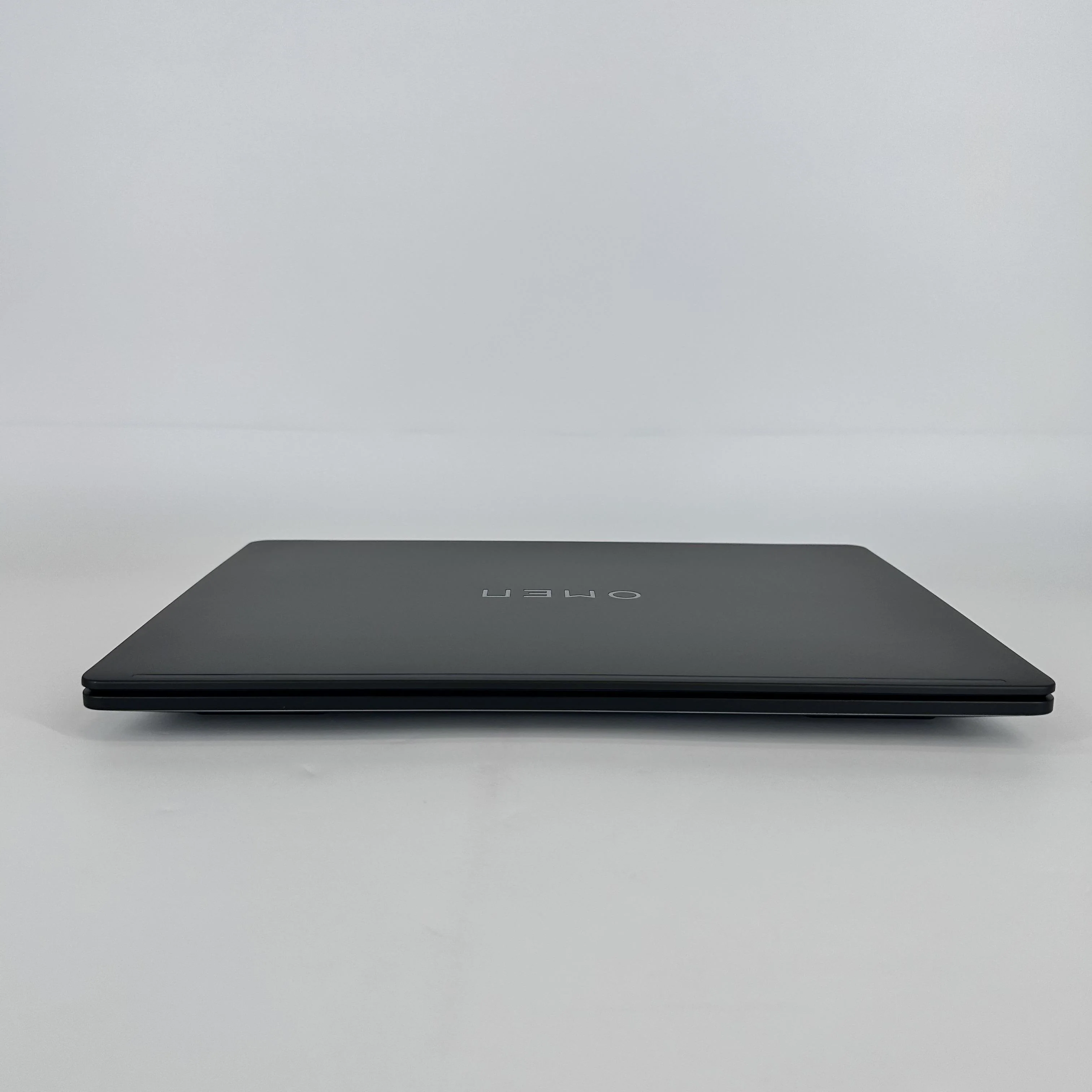 HP Omen Max 16 Black 2.0 GHz AMD Ryzen AI 9 HX 375 32GB RAM 1TB Solid State Drive NVIDIA GeForce RTX 5080 16 GB - Image 8