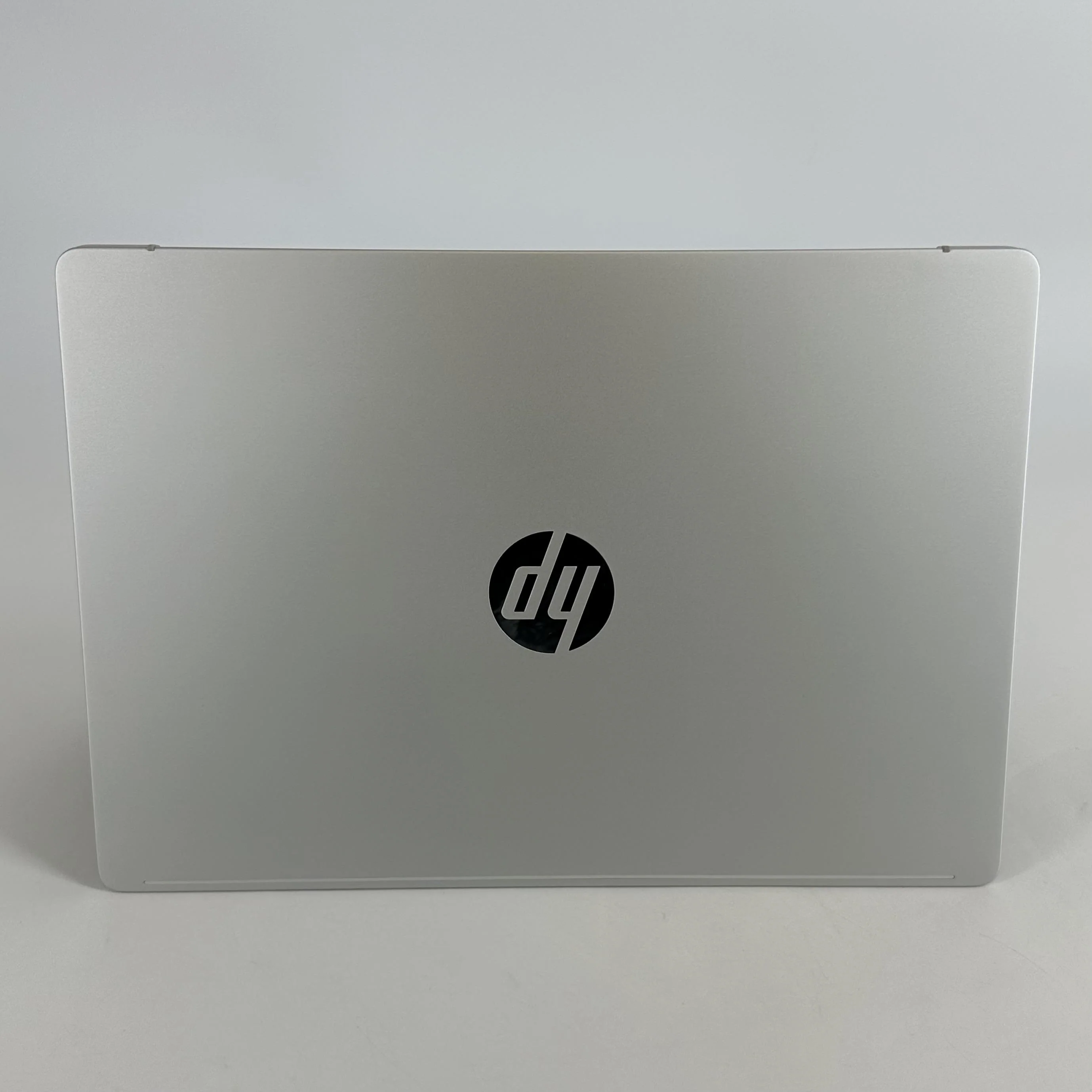 HP OmniBook 5 14 Glacier Silver 3.2 GHz Qualcomm Snapdragon X Plus 16GB RAM 1TB Solid State Drive - Image 5
