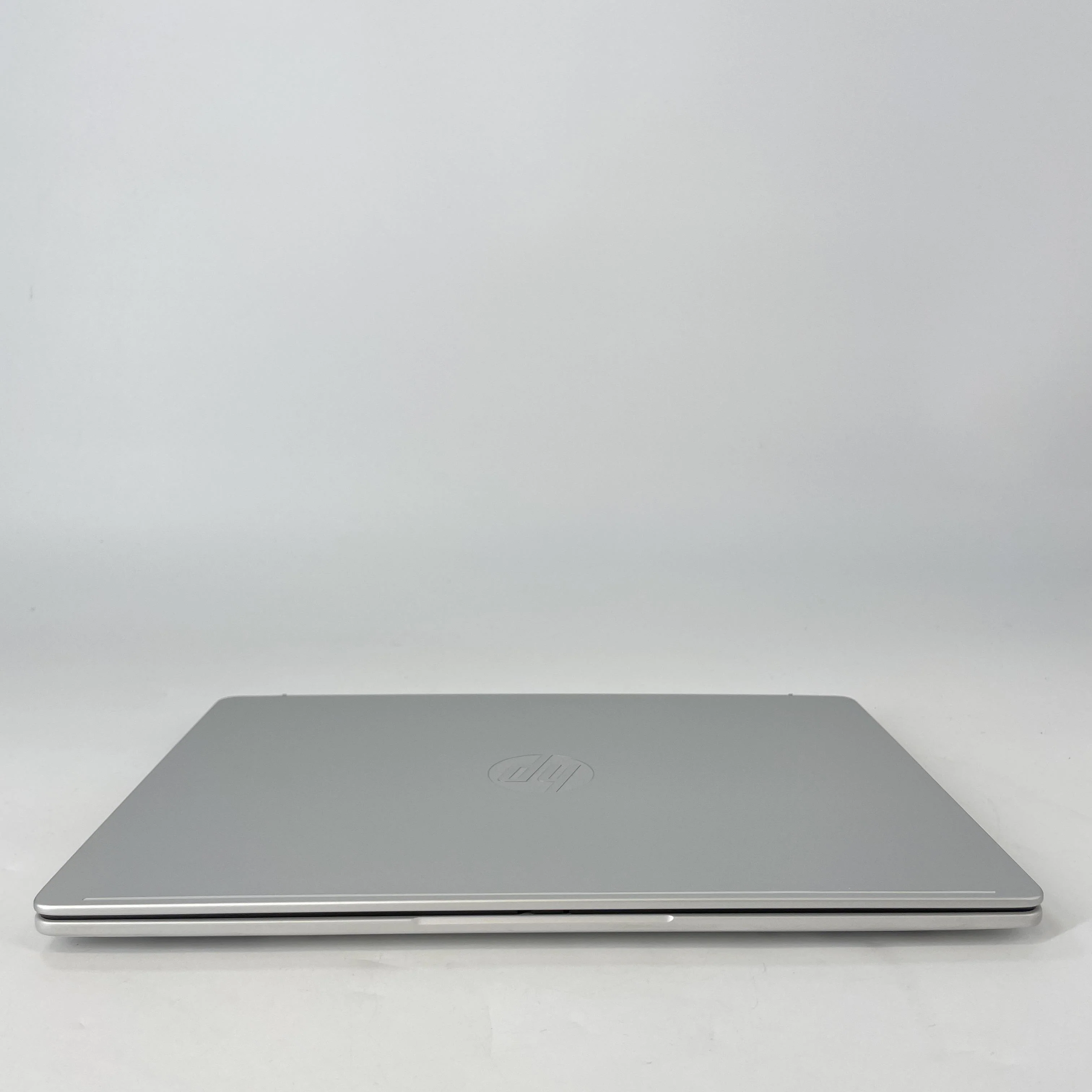 HP OmniBook 5 14 Glacier Silver 3.4 GHz Qualcomm Snapdragon X Plus 16GB RAM 512GB Solid State Drive - Image 9