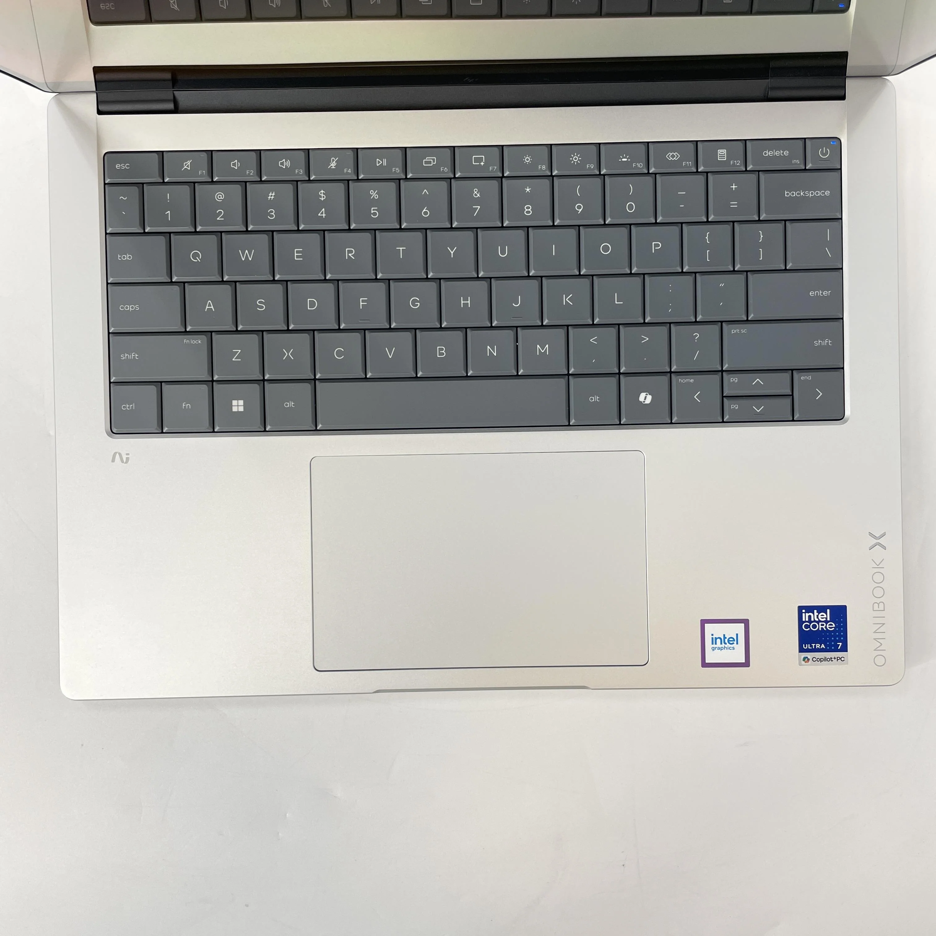 HP OmniBook X 14 Silver 1.9 GHz Intel Core Ultra 7 Series 2 24GB RAM 1TB Solid State Drive - Image 2