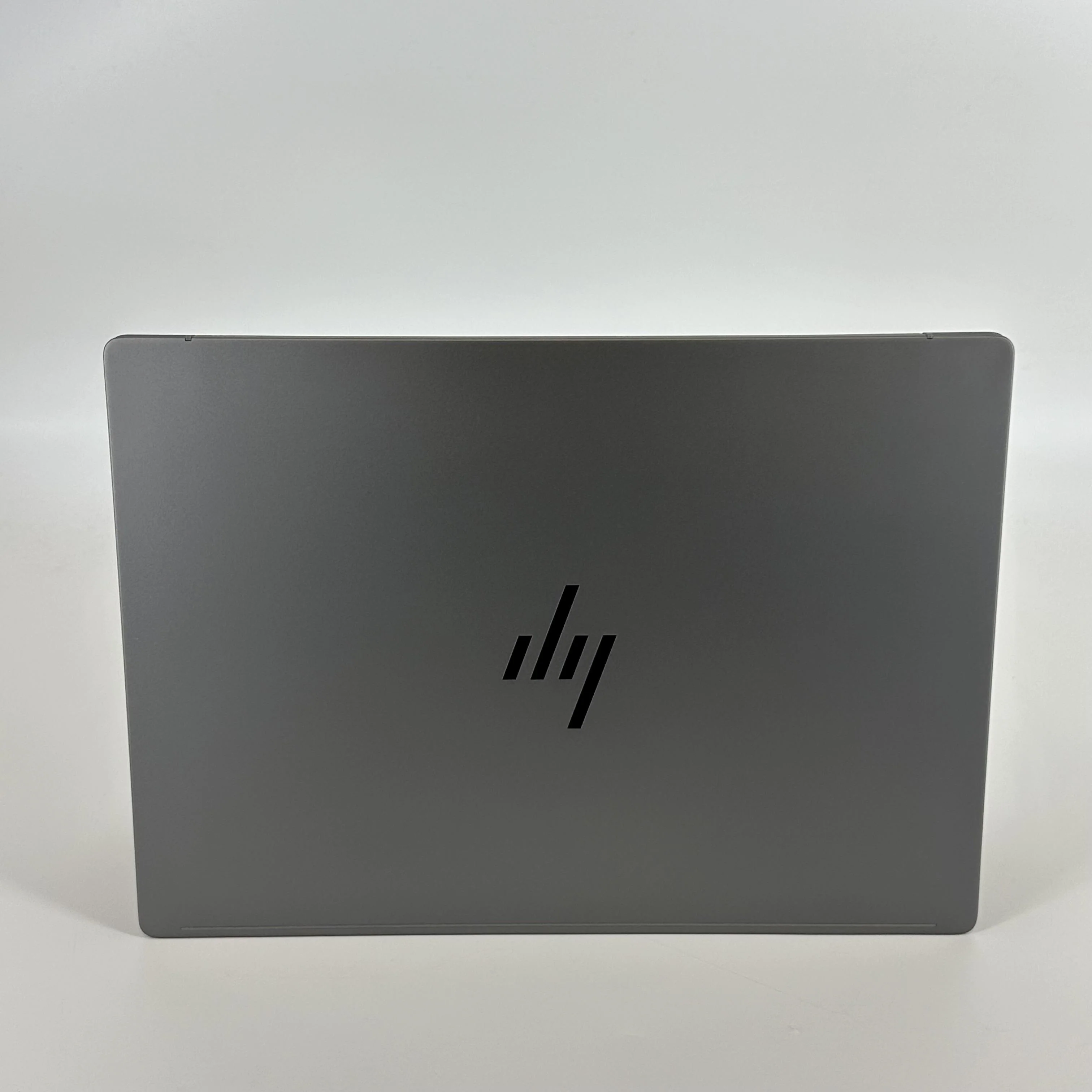 HP OmniBook X 14 Silver 3.4 GHz Qualcomm Snapdragon X Elite 16GB RAM 1TB Solid State Drive - Image 5