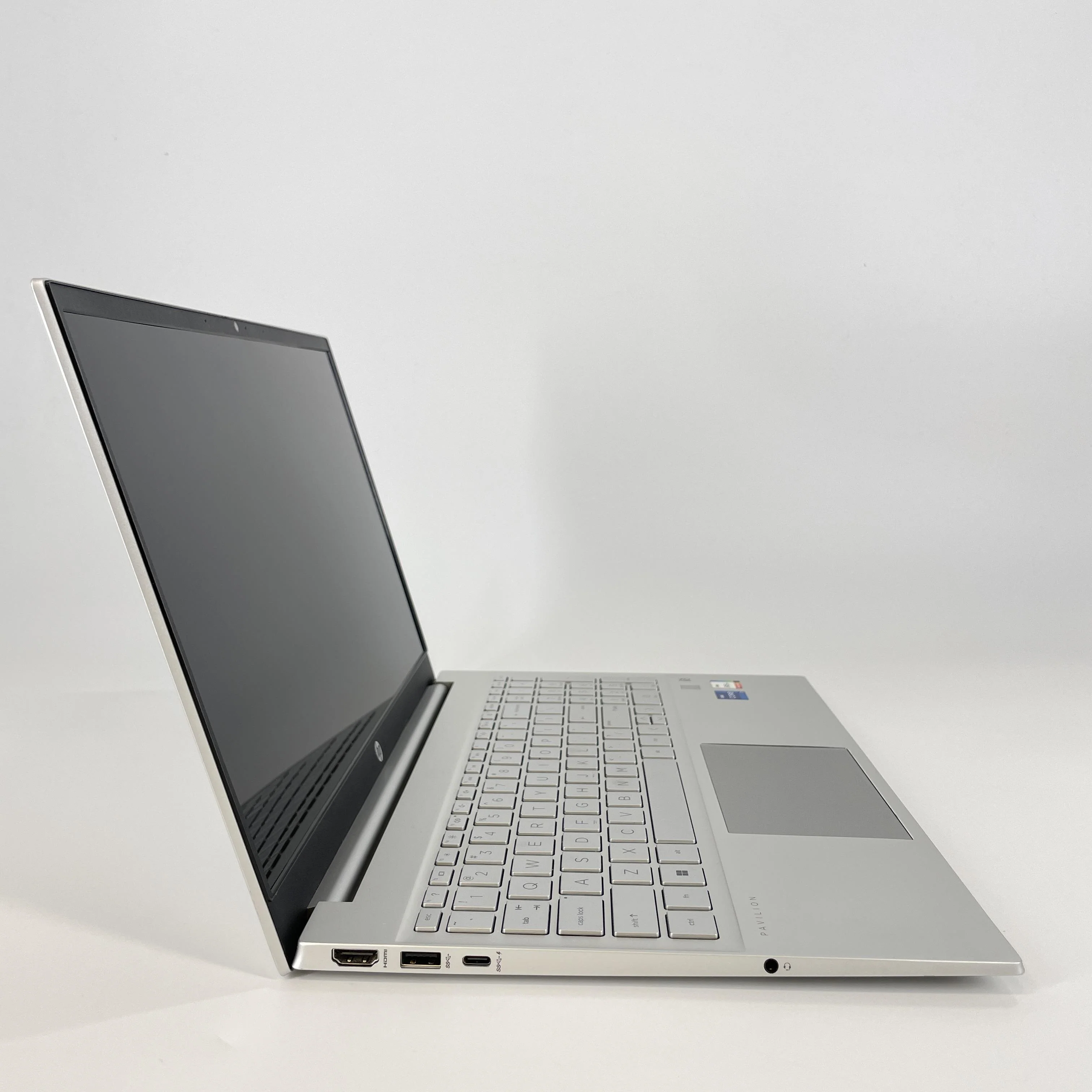 HP Pavilion 15 Silver 1.7 GHz Intel Core i7 12th Gen. 16GB RAM 512GB Solid State Drive - Image 3